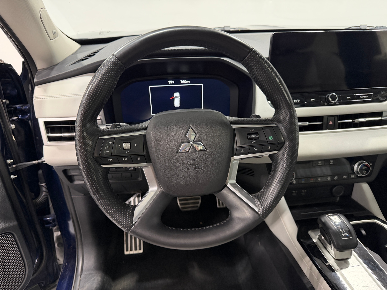 Thumbnail: 2025 Mitsubishi Outlander - 5