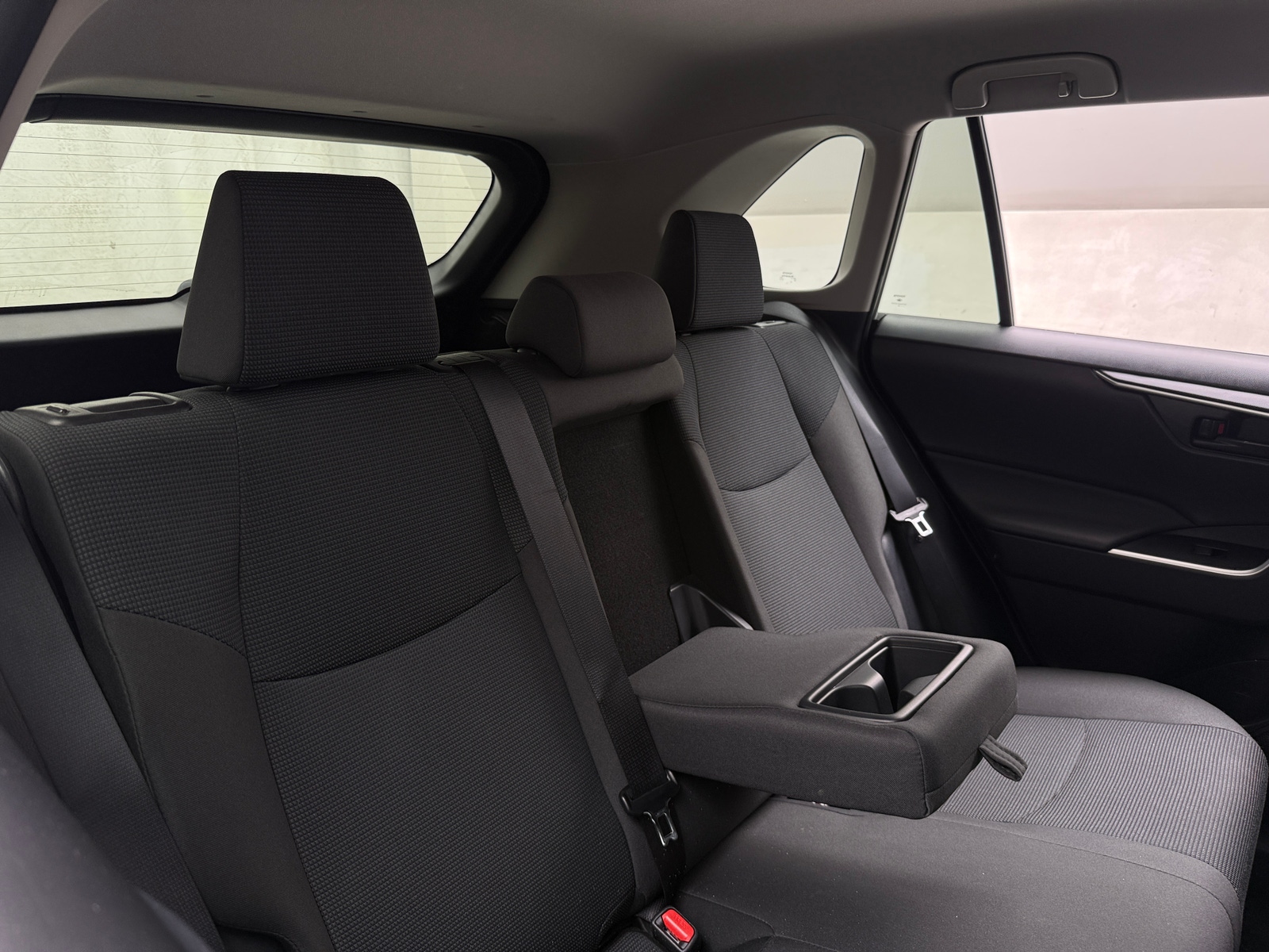 Thumbnail: 2025 Toyota RAV4 - 6