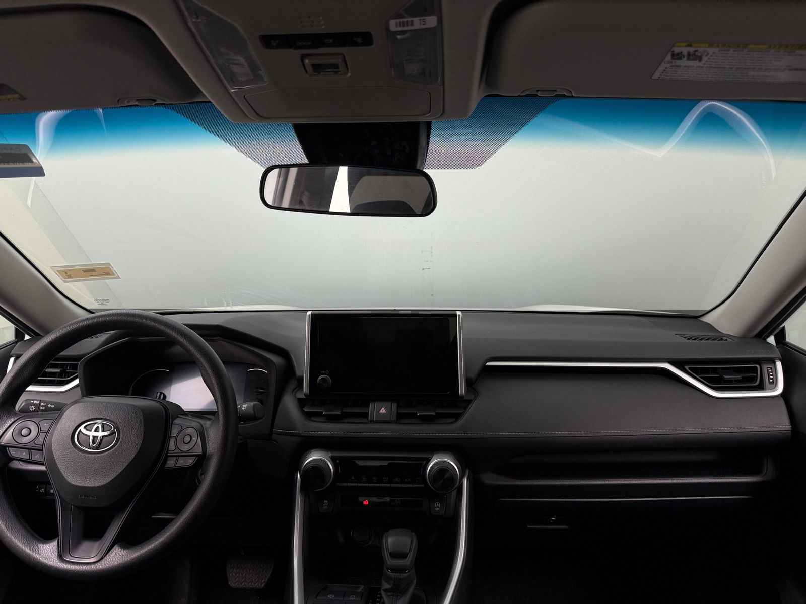 Thumbnail: 2025 Toyota RAV4 - 3