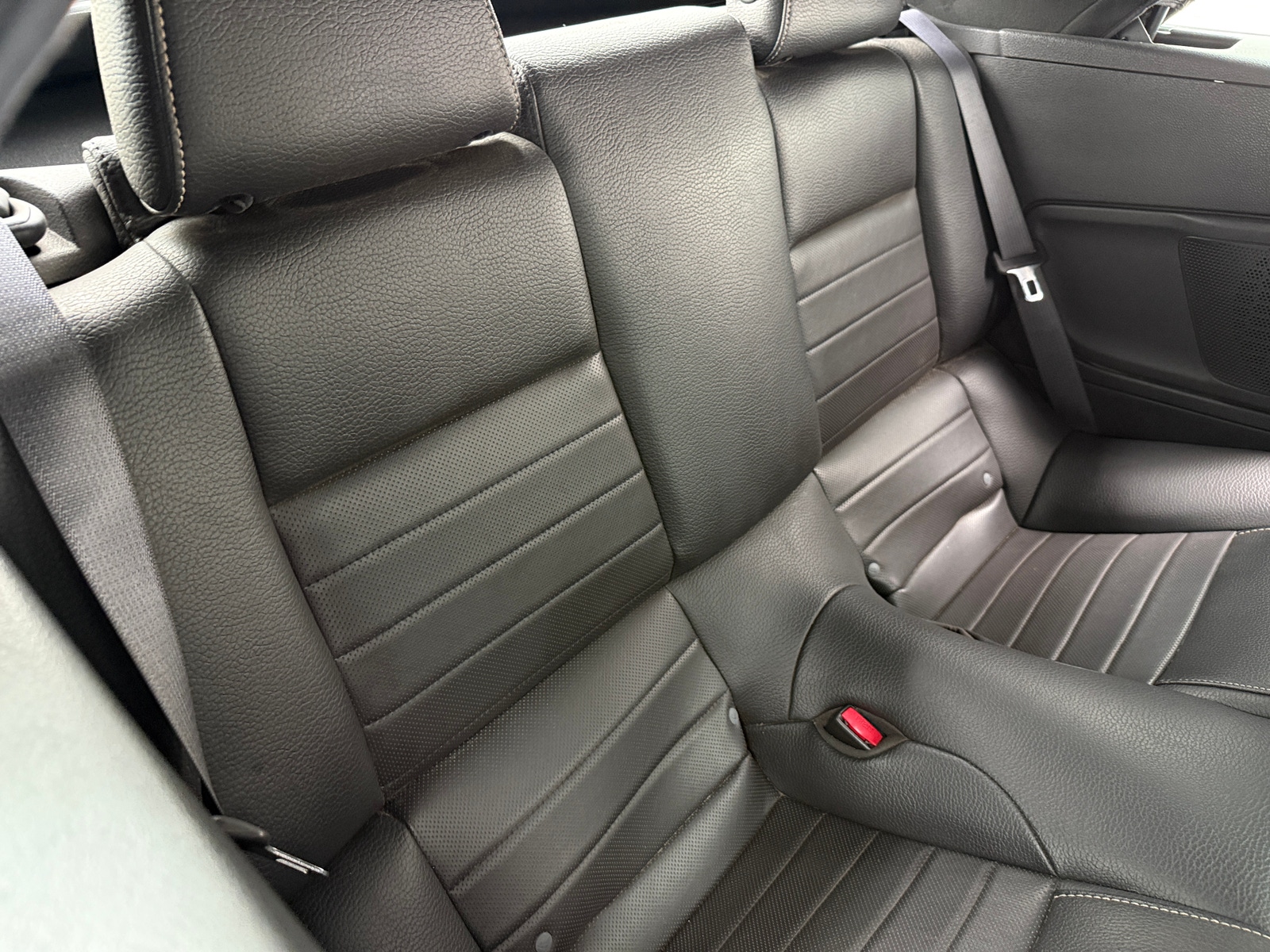 Thumbnail: 2011 Ford Mustang - 5