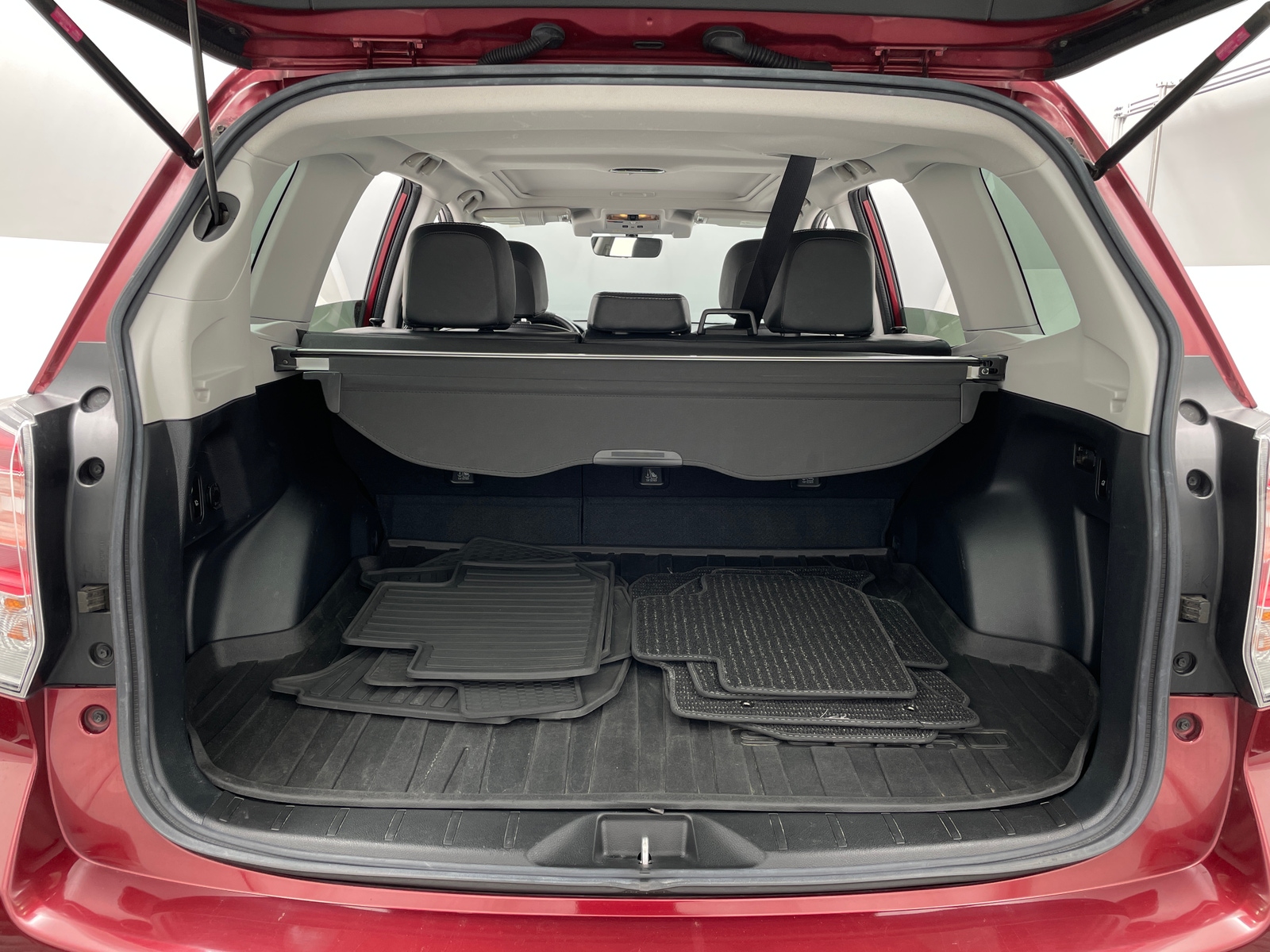 Thumbnail: 2017 Subaru Forester - 6