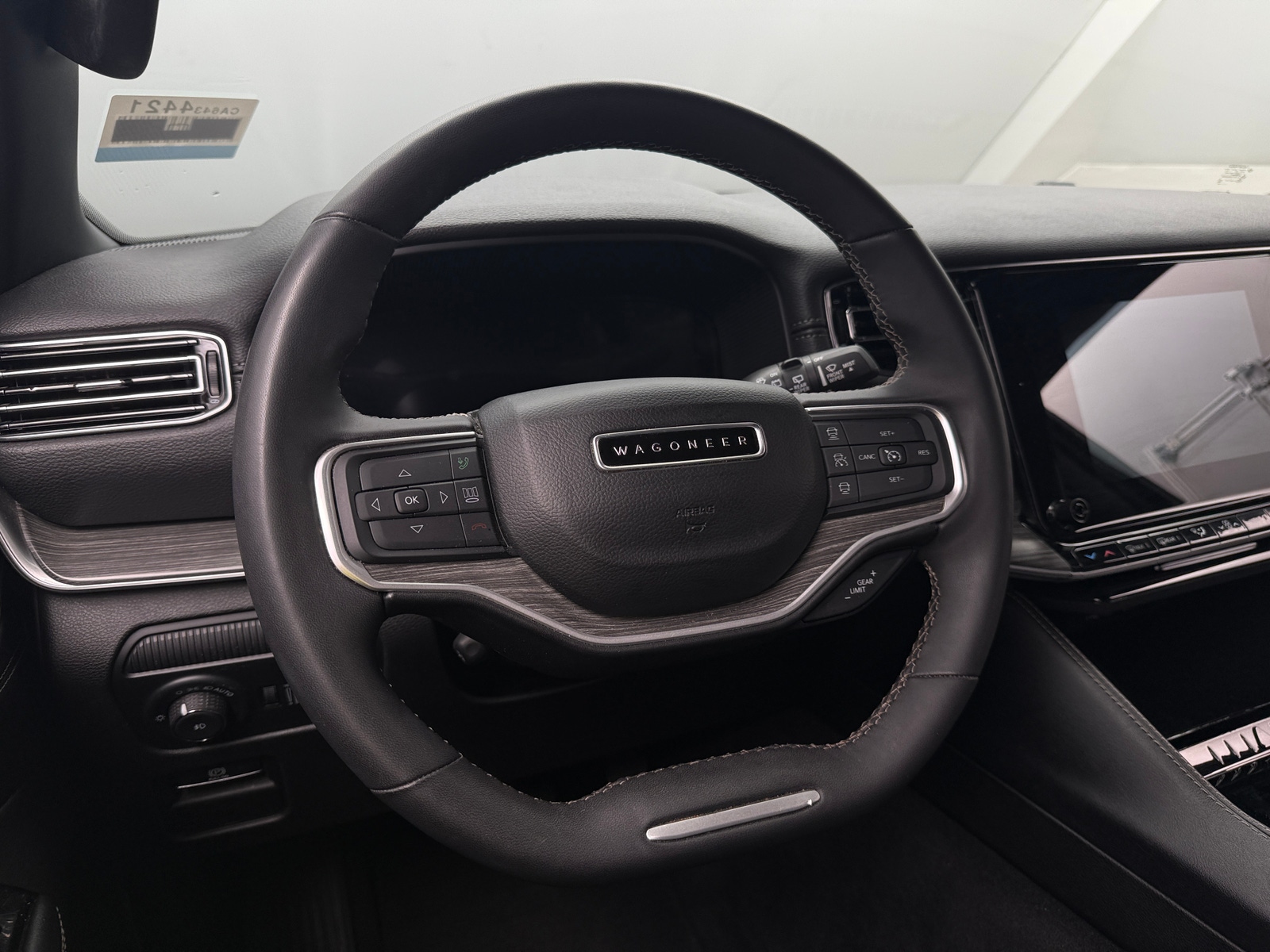 Thumbnail: 2024 Jeep Wagoneer - 4