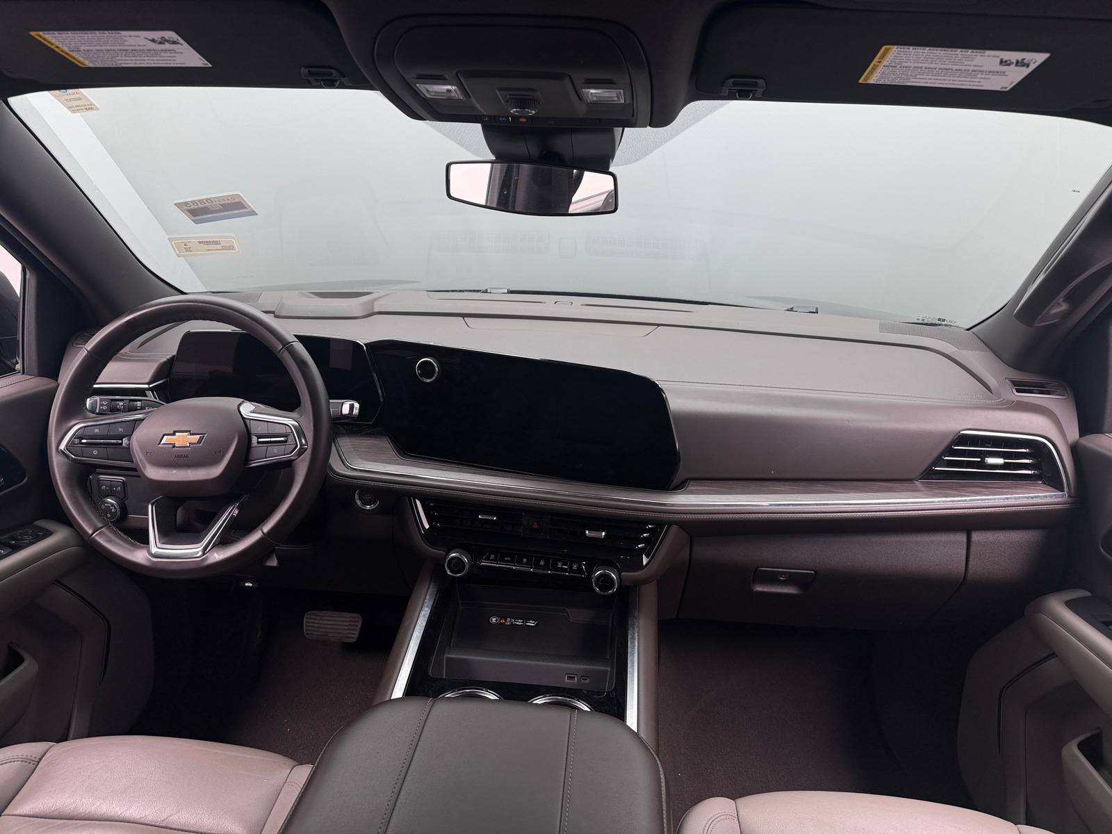 Thumbnail: 2025 Chevrolet Suburban - 2