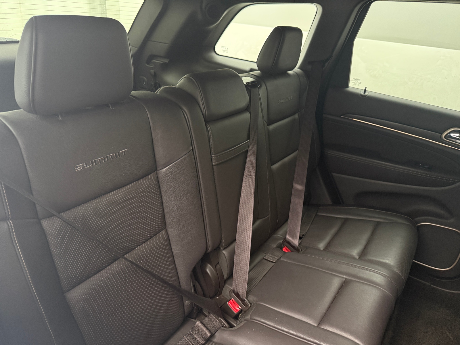 Thumbnail: 2017 Jeep Grand Cherokee - 5