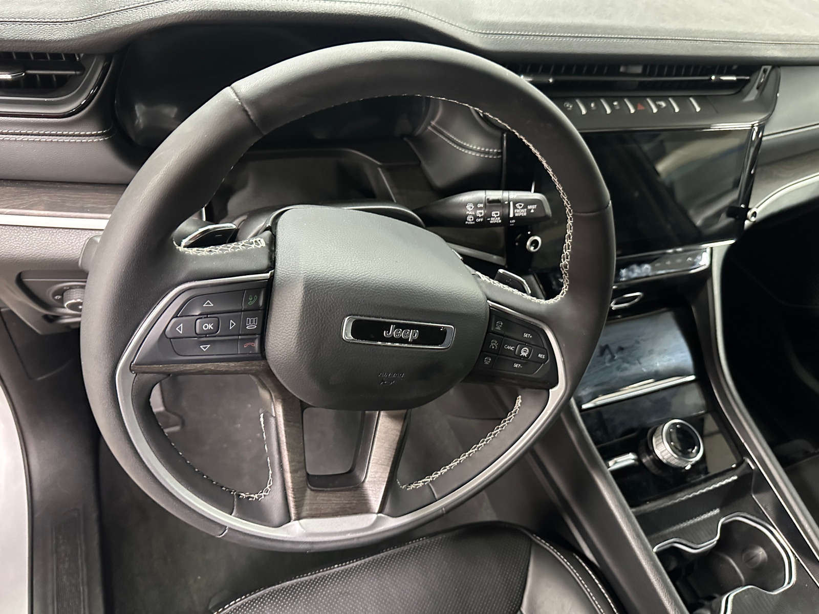 Thumbnail: 2026 Jeep Grand Cherokee - 4