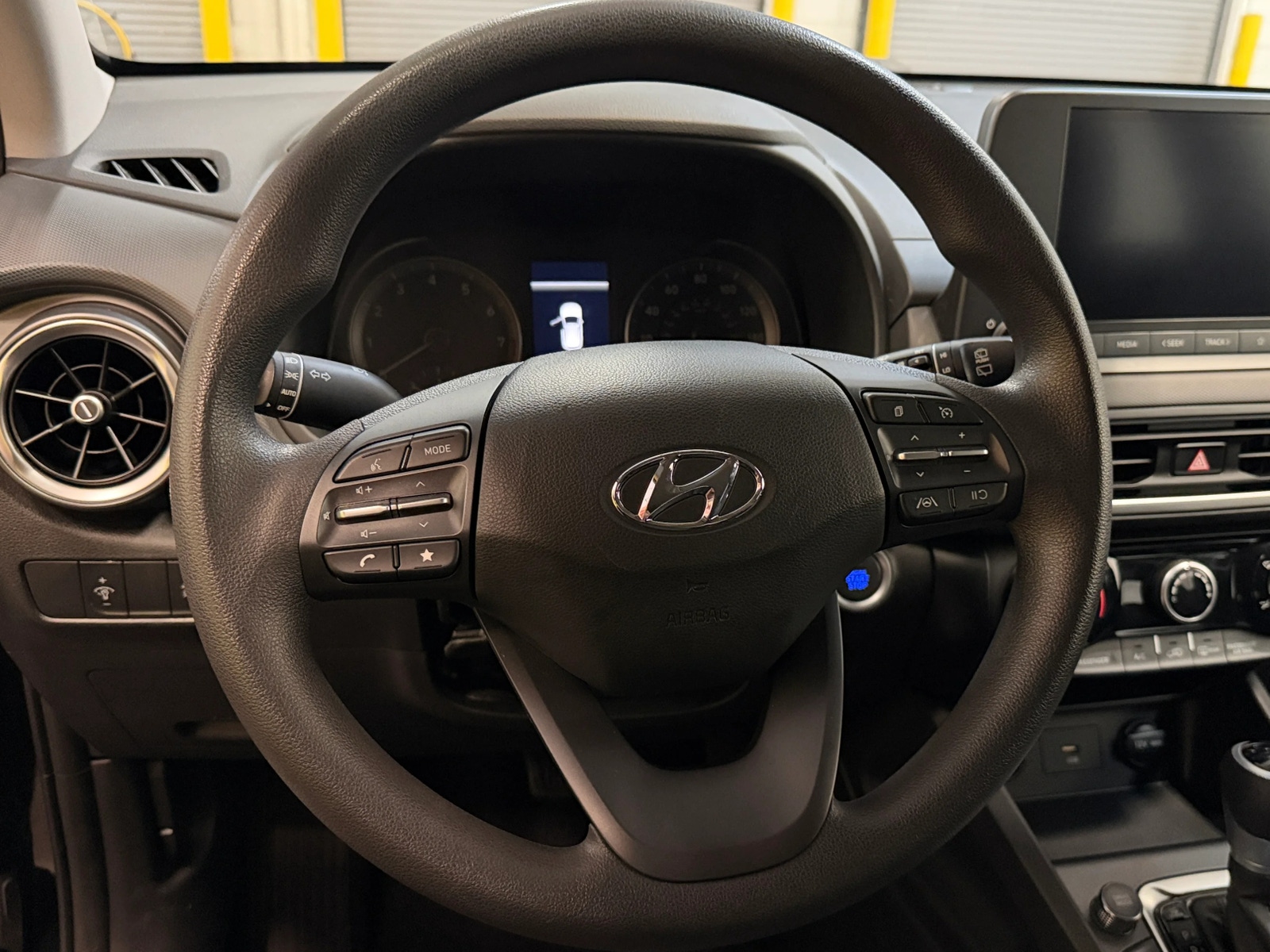 Thumbnail: 2022 Hyundai Kona - 5