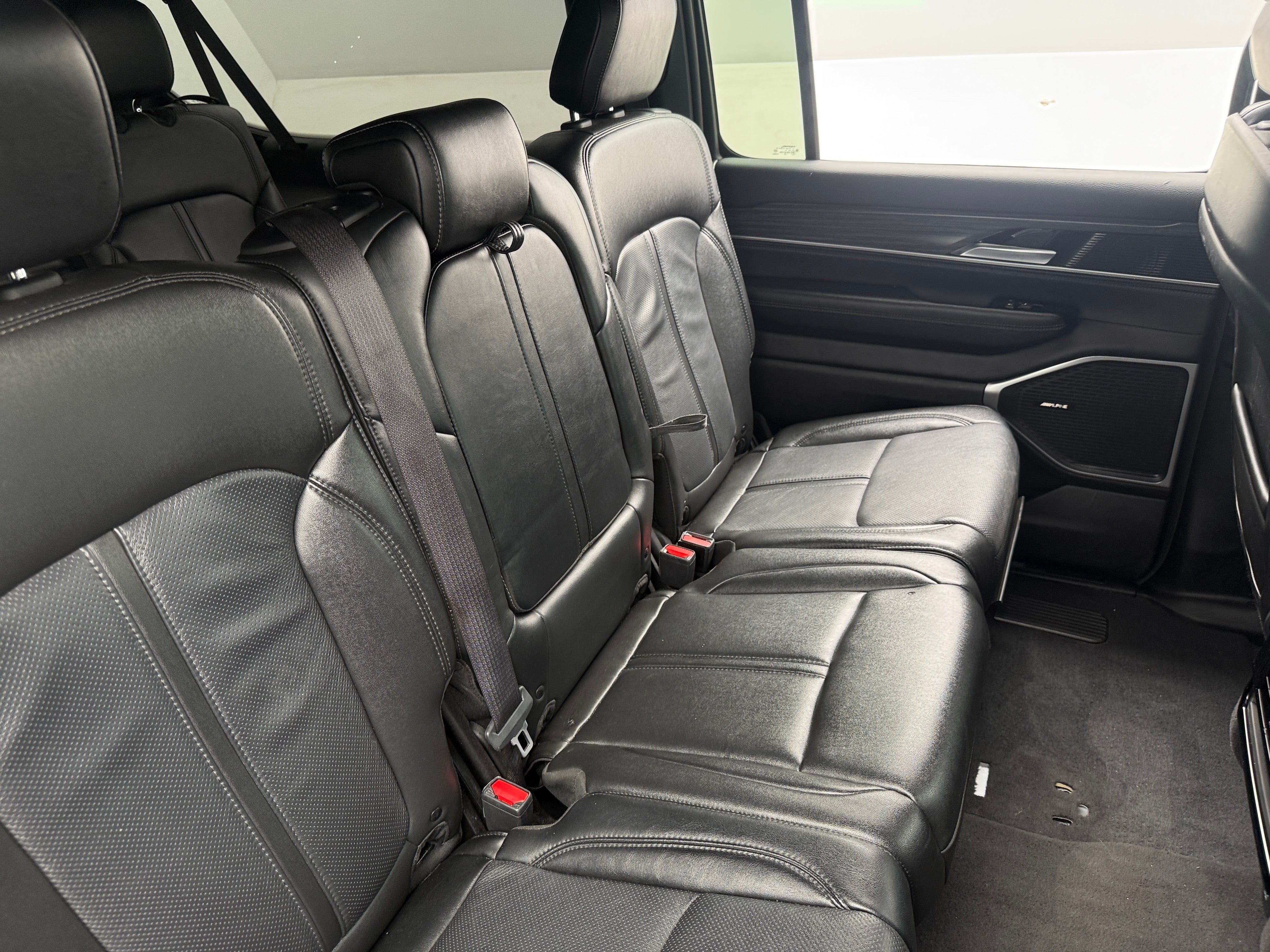 2024 Jeep Wagoneer L
