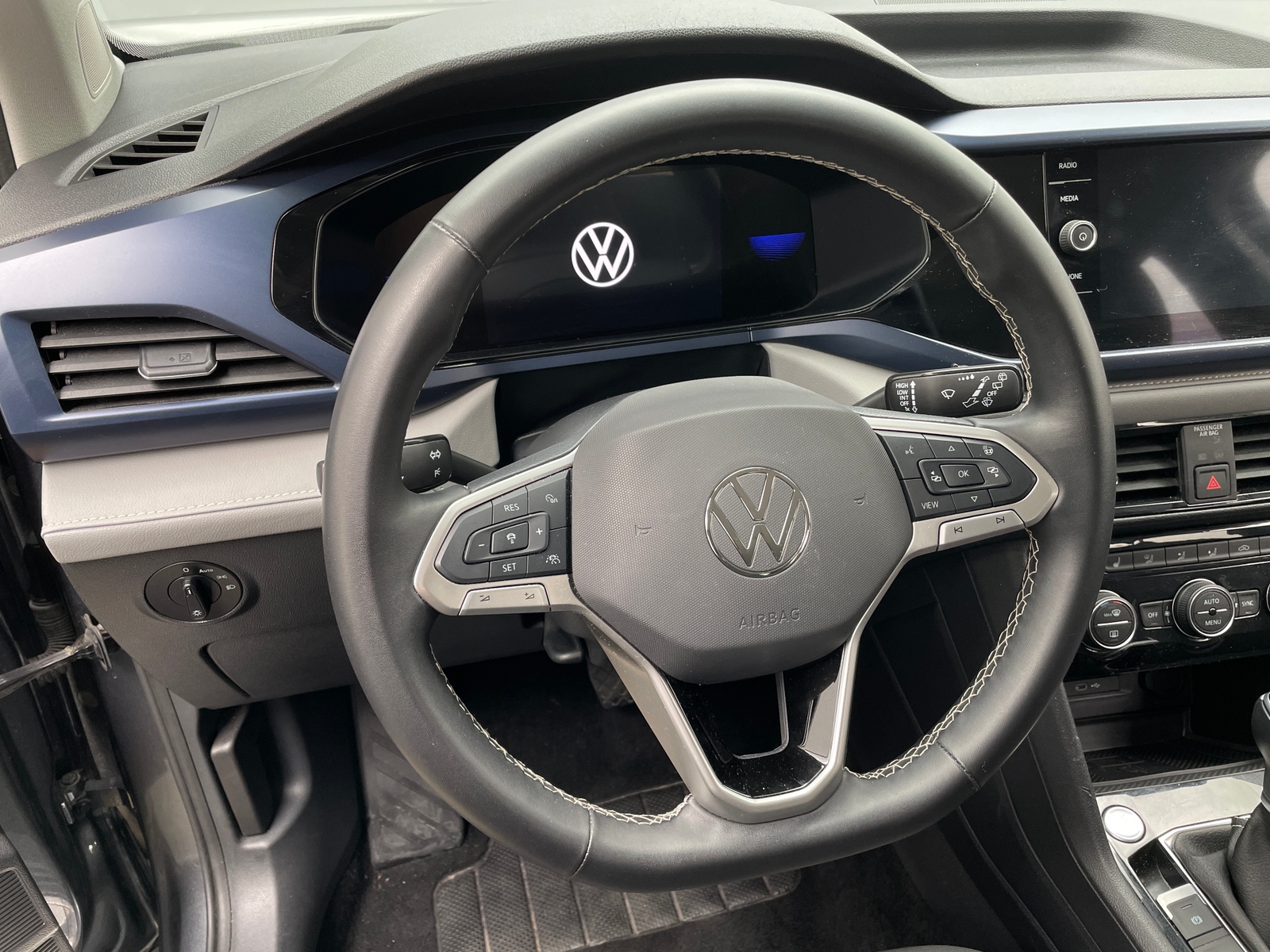 Thumbnail: 2024 Volkswagen Taos - 5