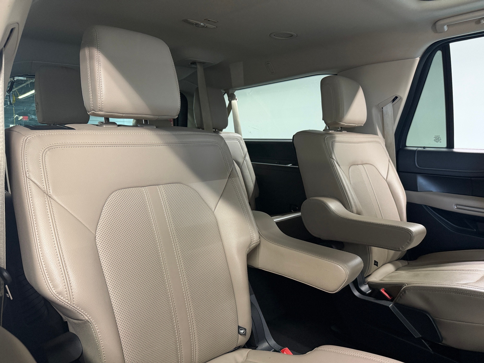 Thumbnail: 2023 Ford Expedition MAX - 5