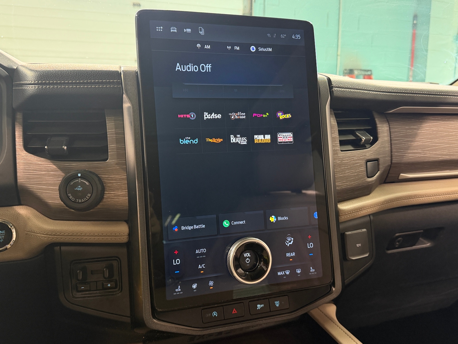 Thumbnail: 2023 Ford Expedition MAX - 3