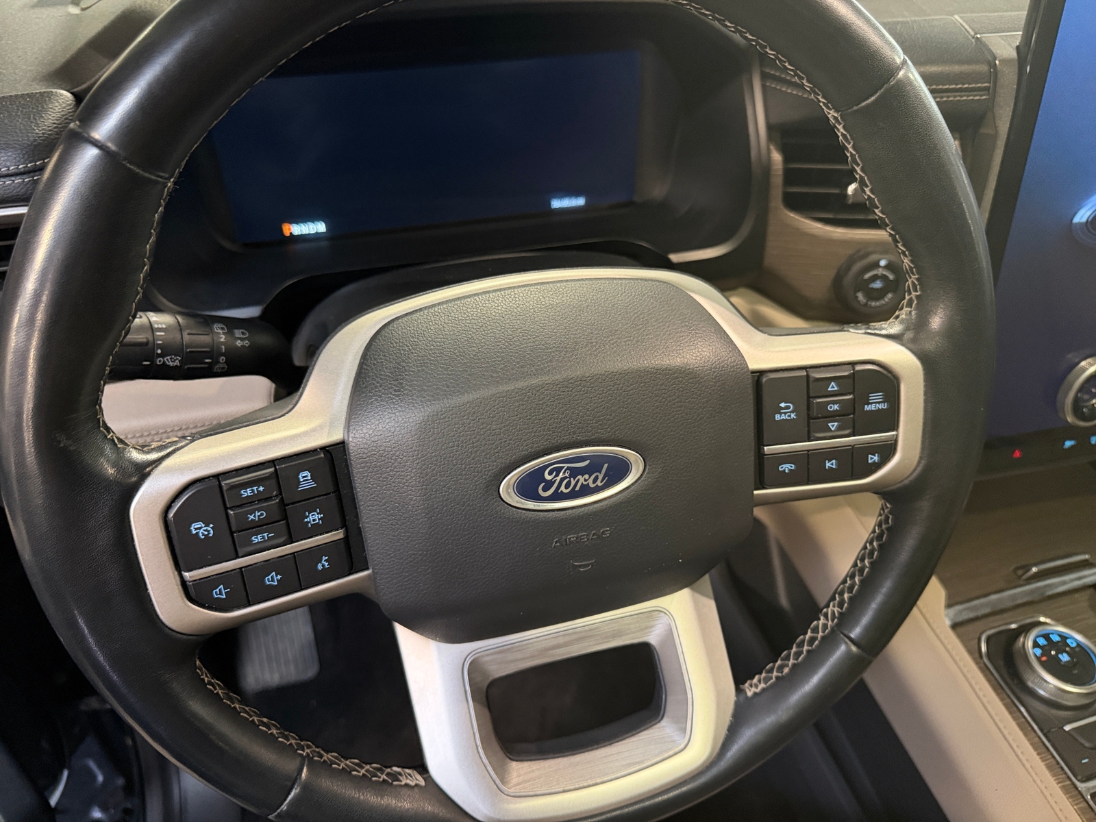 Thumbnail: 2023 Ford Expedition MAX - 4