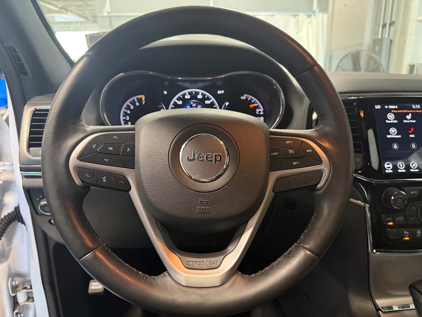 Thumbnail: 2019 Jeep Grand Cherokee - 4