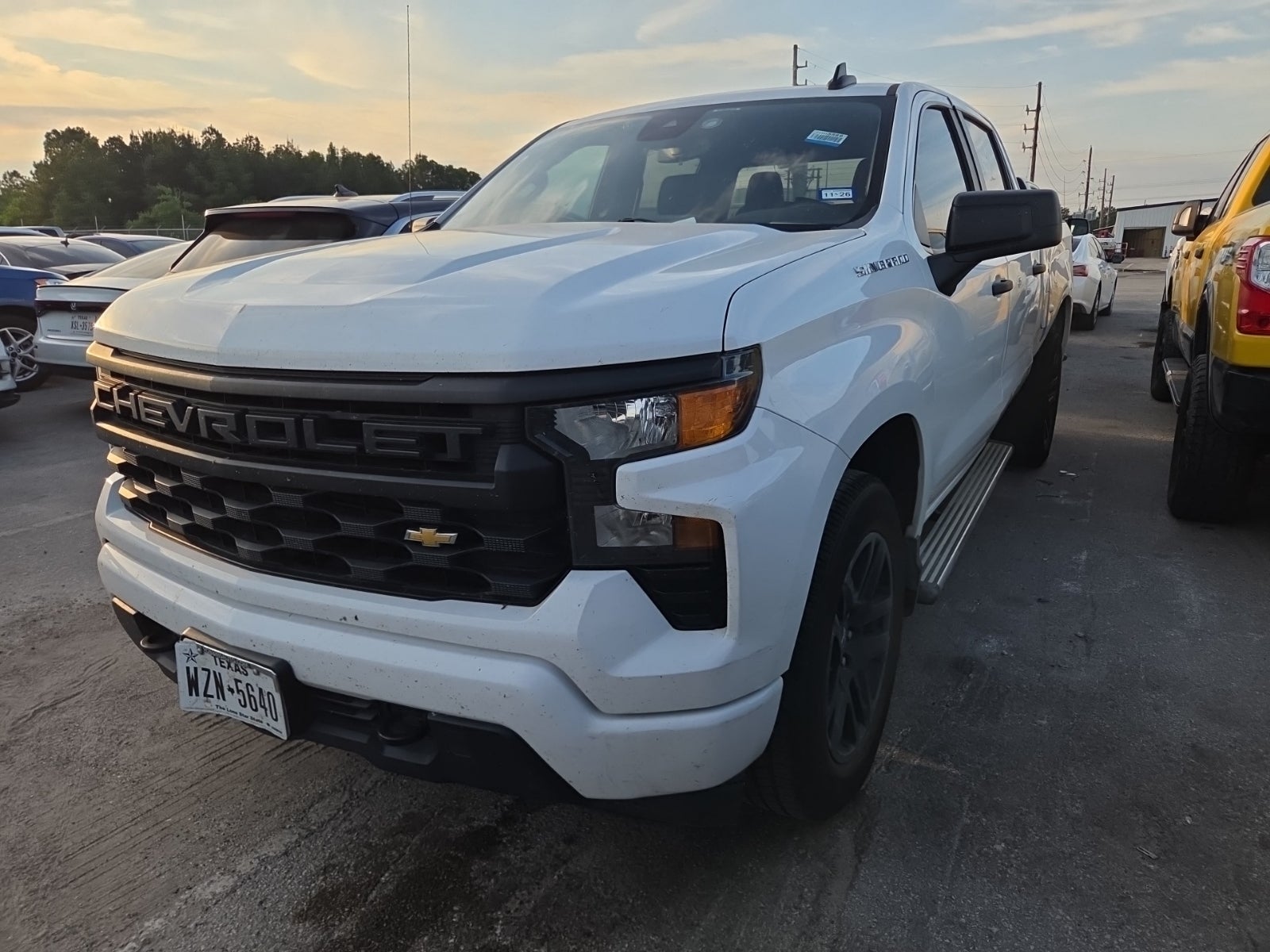 2023 Chevrolet Silverado 1500 2WD Crew Cab 147" Custom