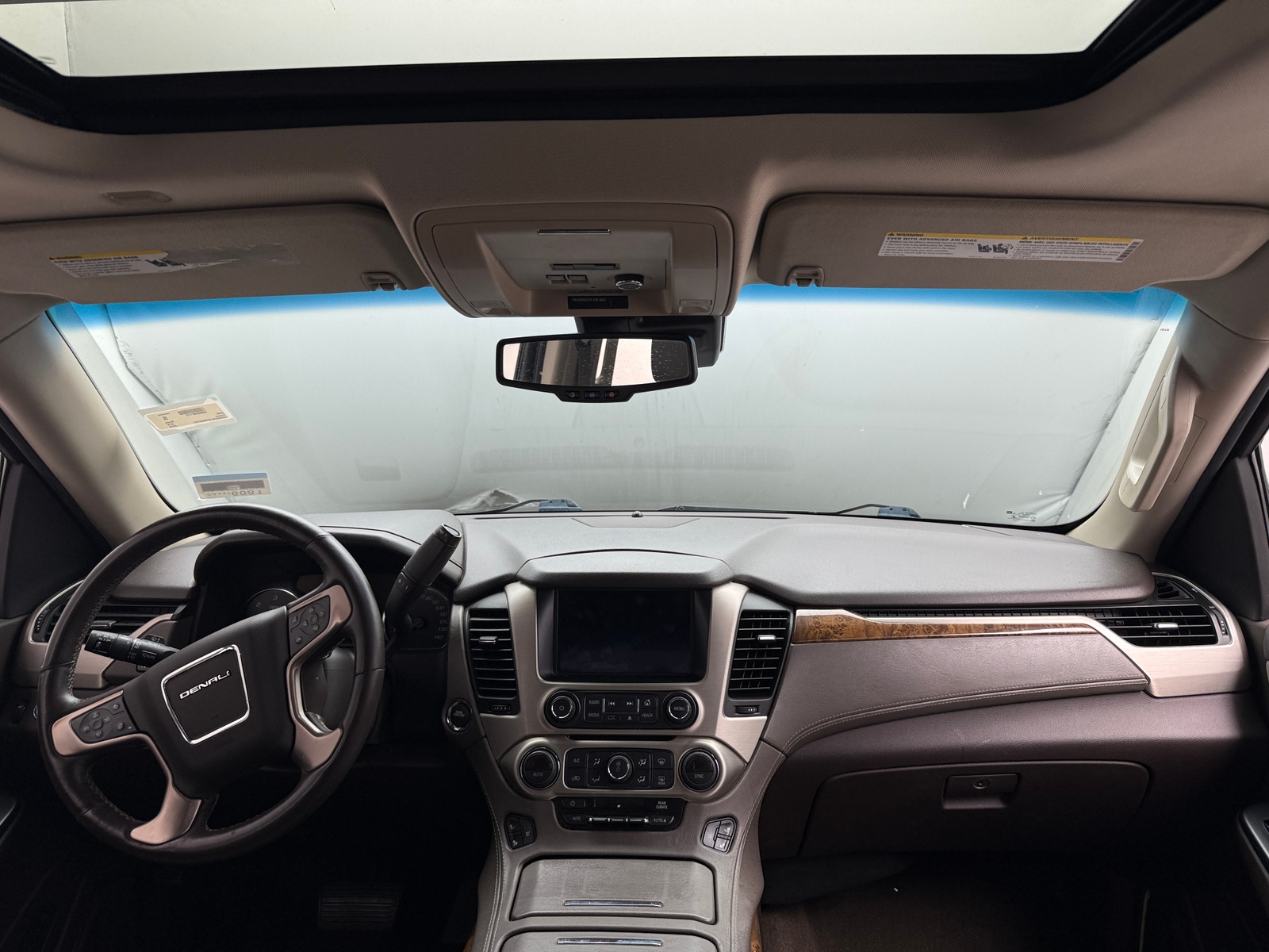 Thumbnail: 2015 GMC Yukon - 2
