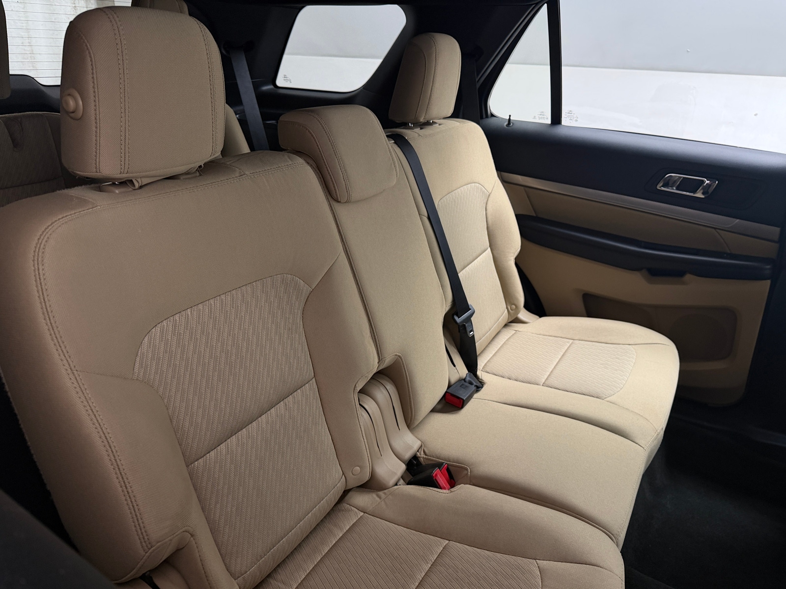 Thumbnail: 2017 Ford Explorer - 6