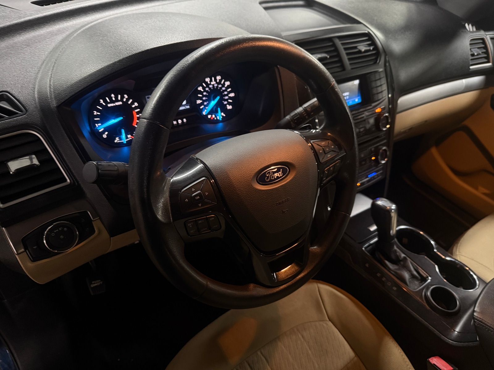 Thumbnail: 2017 Ford Explorer - 5