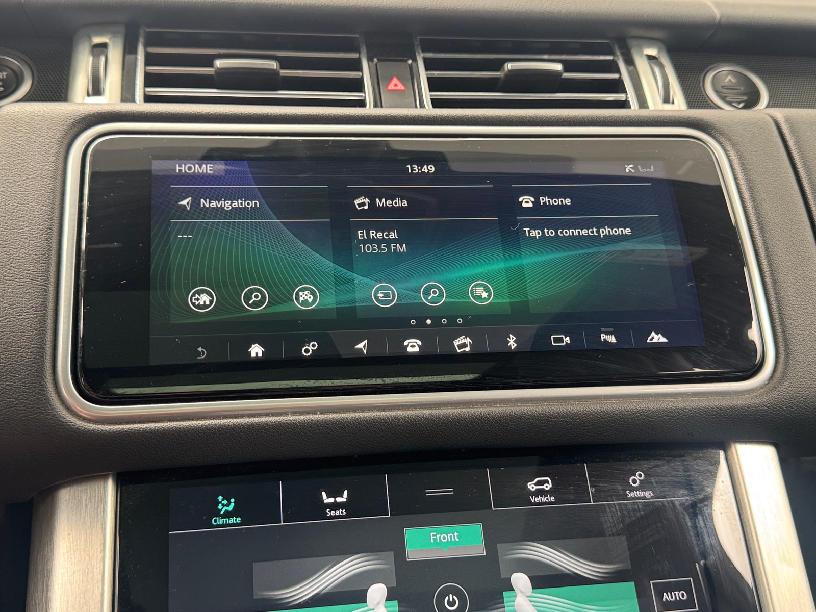 Thumbnail: 2020 Land Rover Range Rover - 4