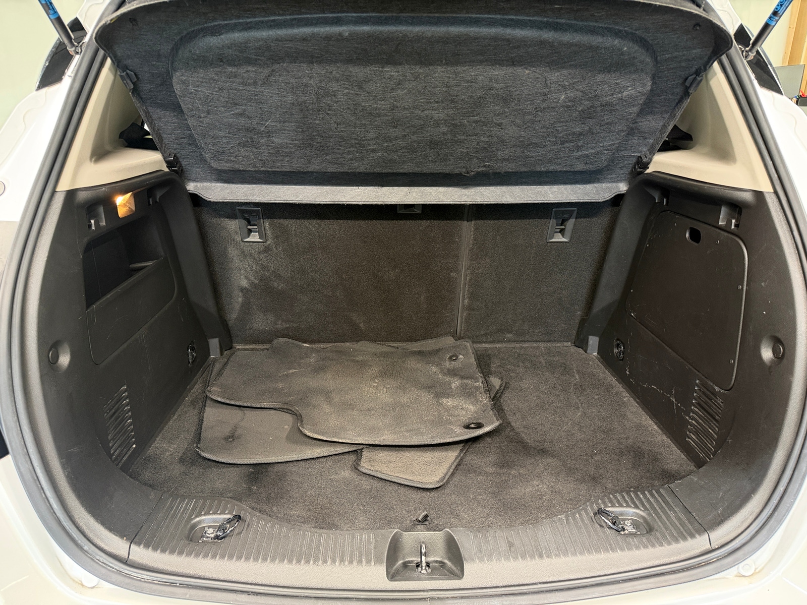 Thumbnail: 2018 Buick Encore - 6