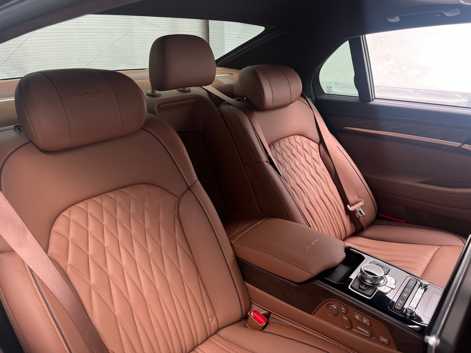Thumbnail: 2022 Genesis G90 - 5