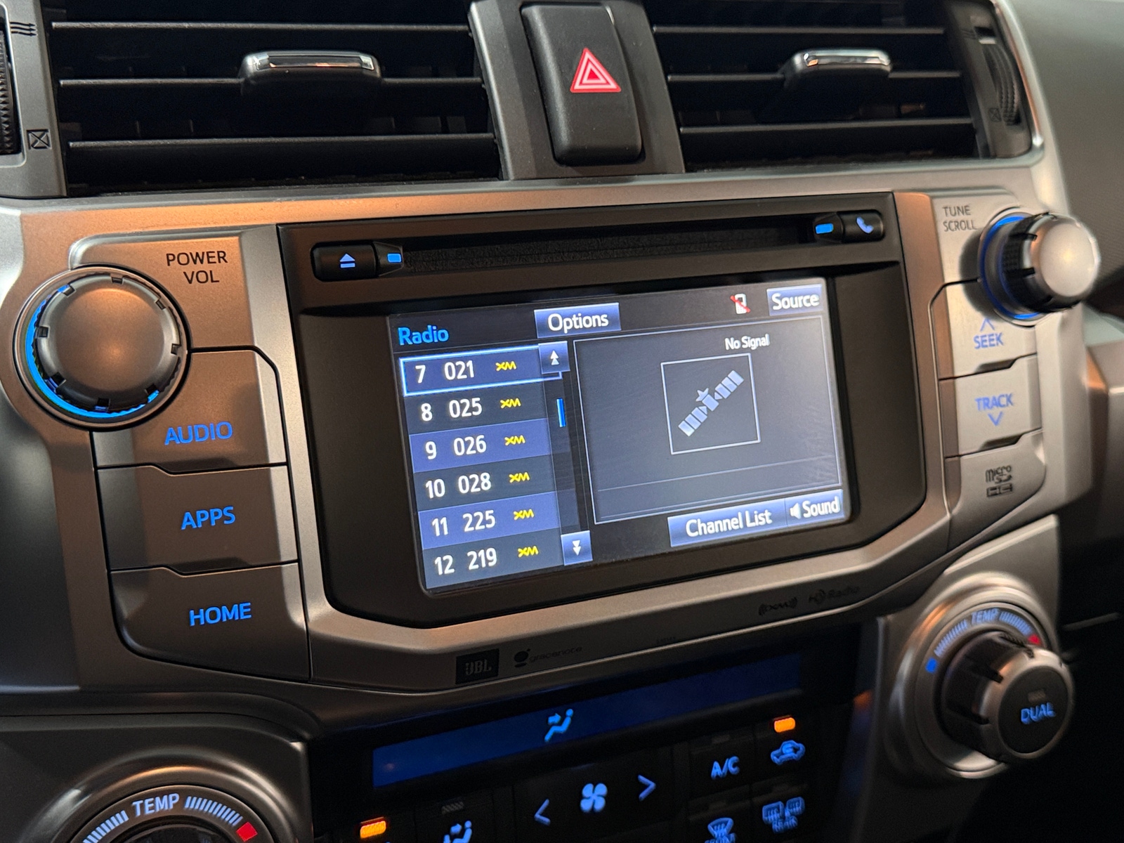 Thumbnail: 2016 Toyota 4Runner - 4