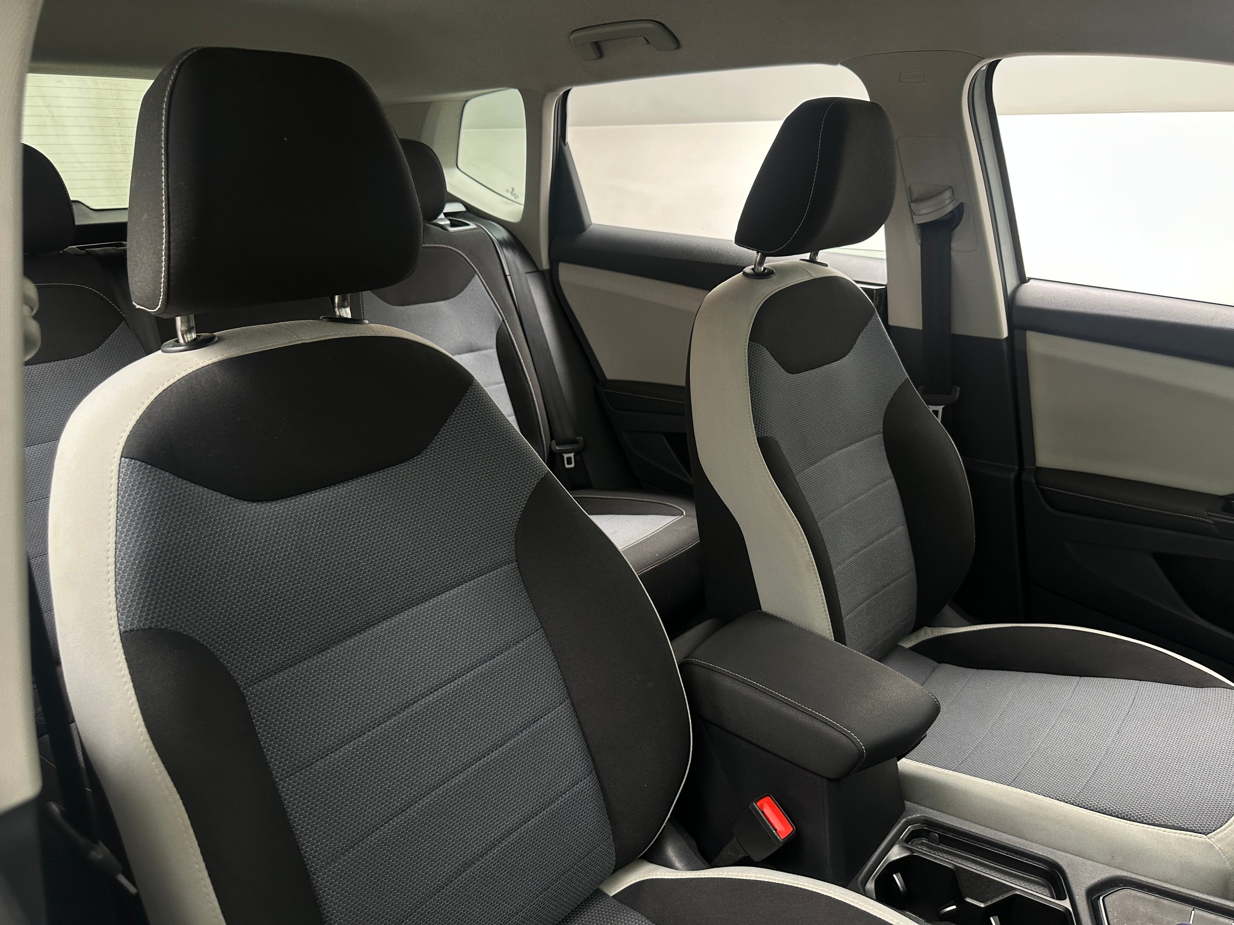 2025 Volkswagen Taos