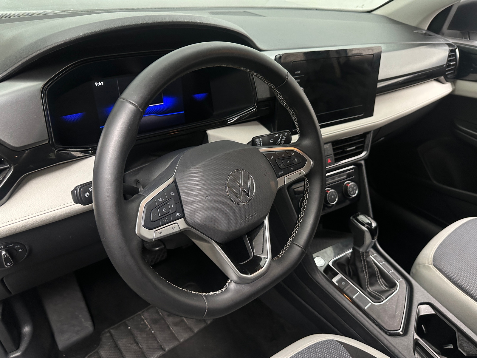 Thumbnail: 2025 Volkswagen Taos - 5