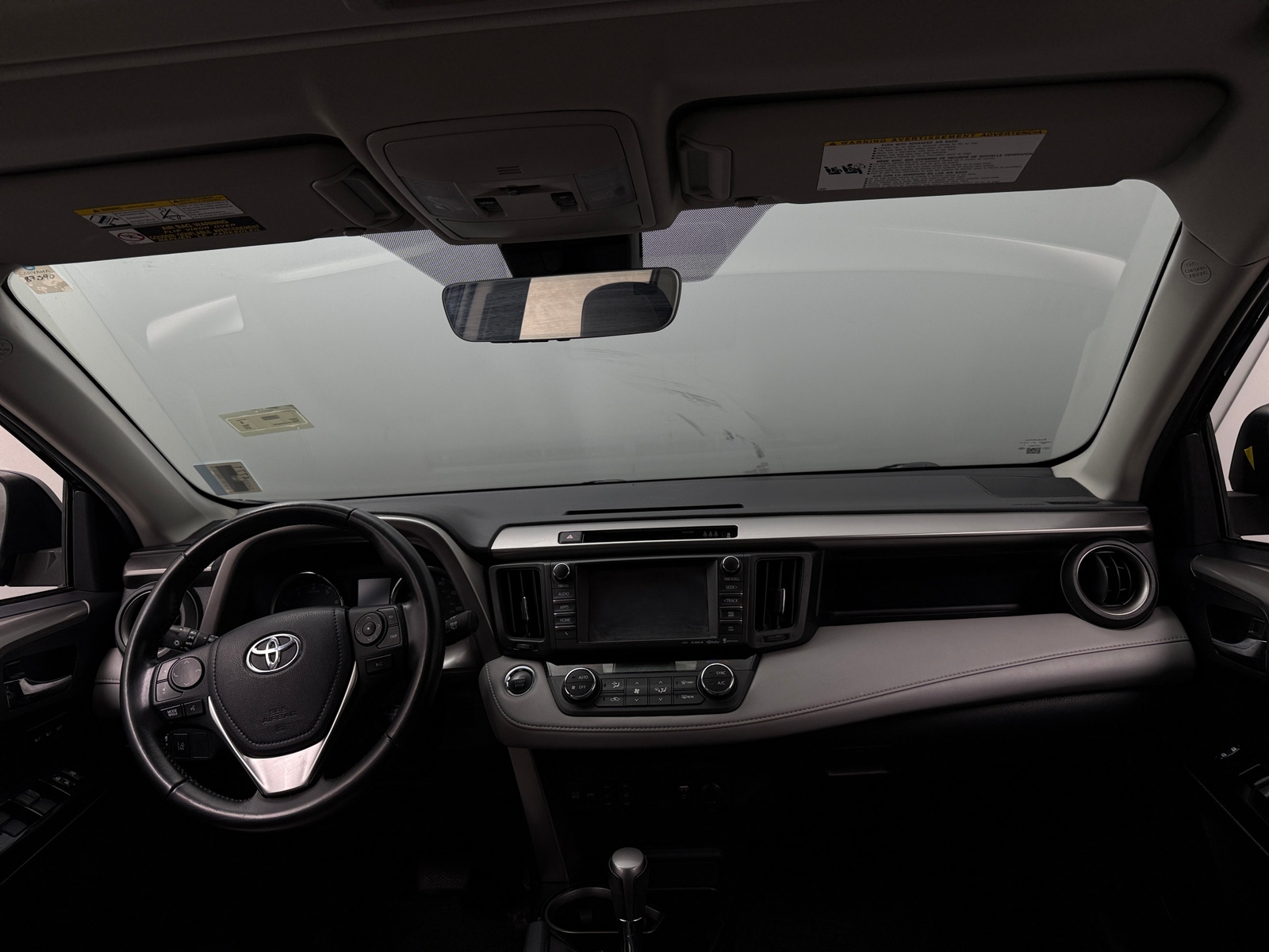 Thumbnail: 2018 Toyota RAV4 - 3
