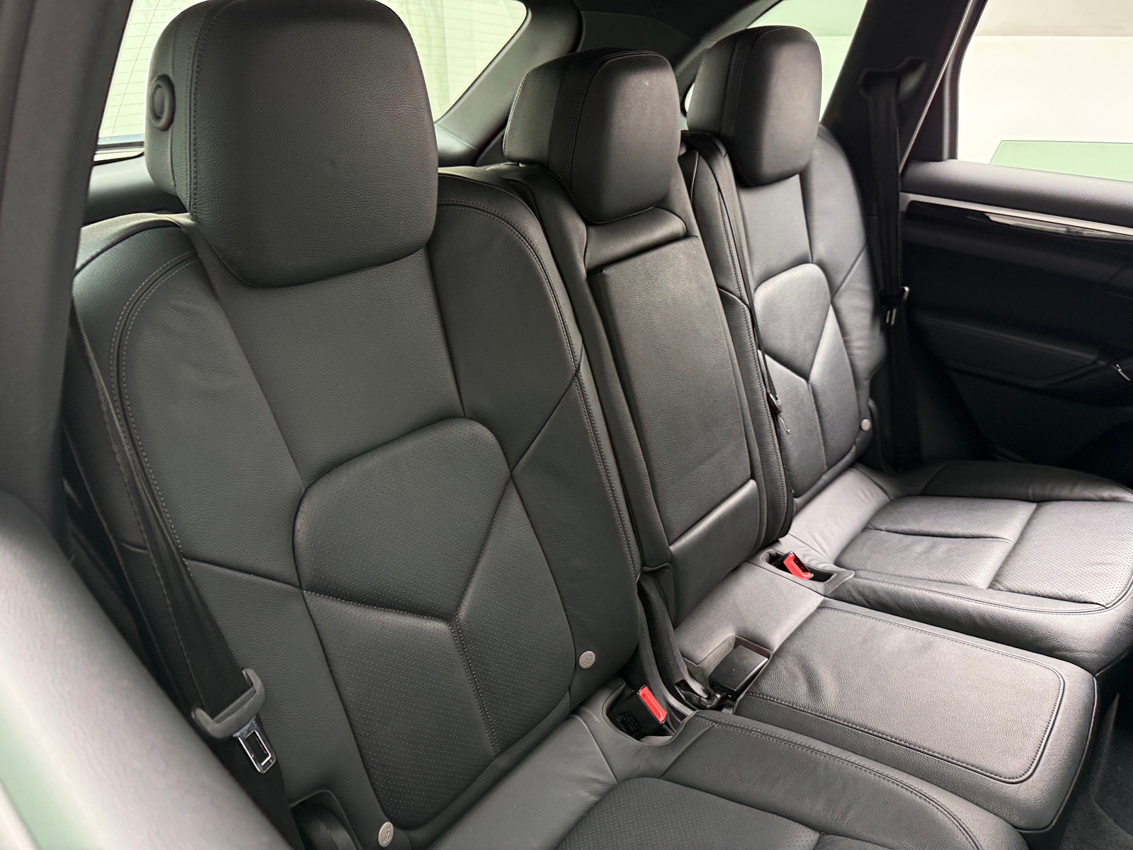 Thumbnail: 2014 Porsche Cayenne - 6