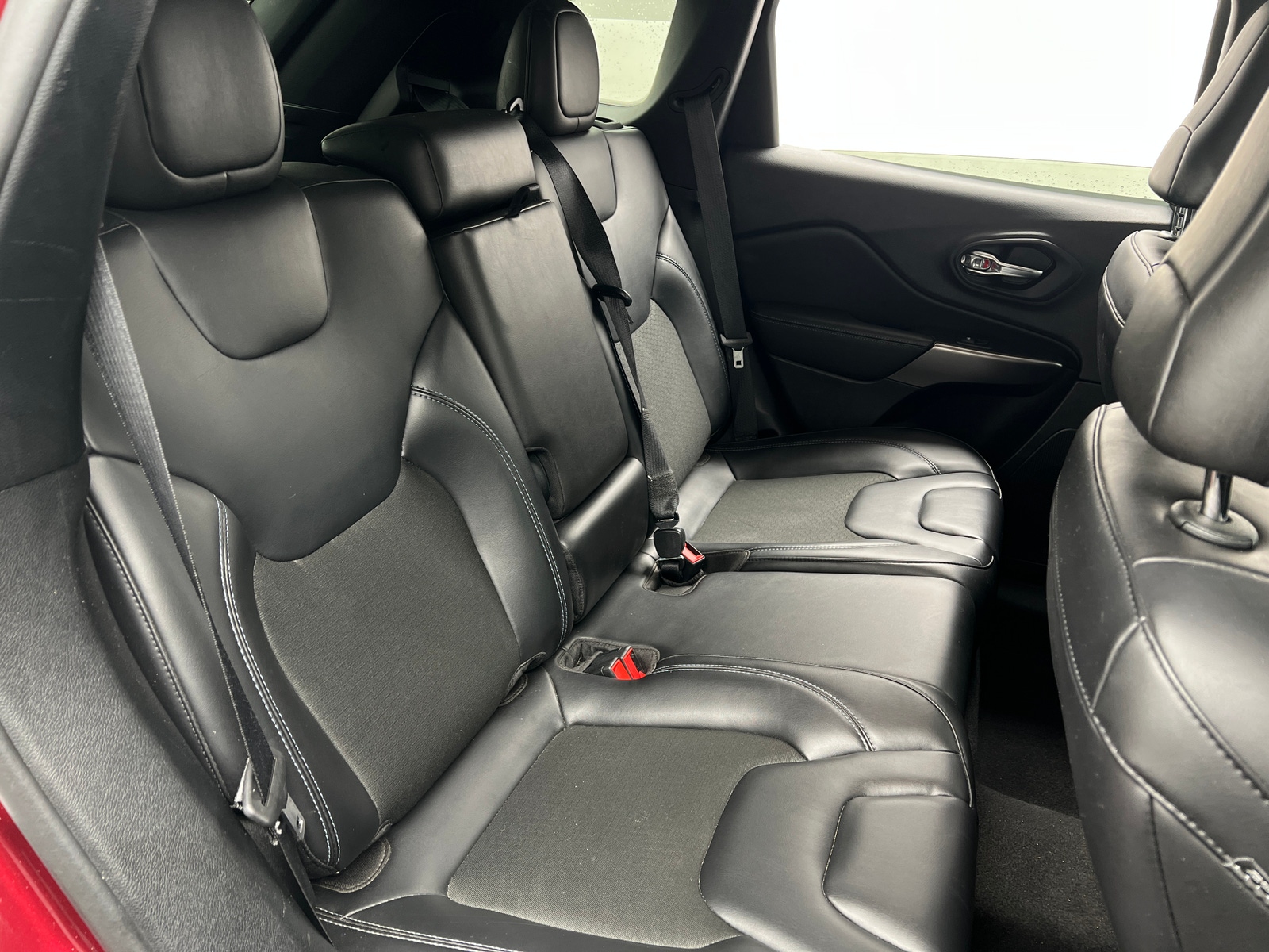Thumbnail: 2021 Jeep Cherokee - 6