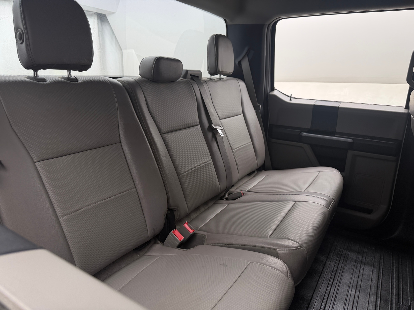 Thumbnail: 2018 Ford Econoline - 6