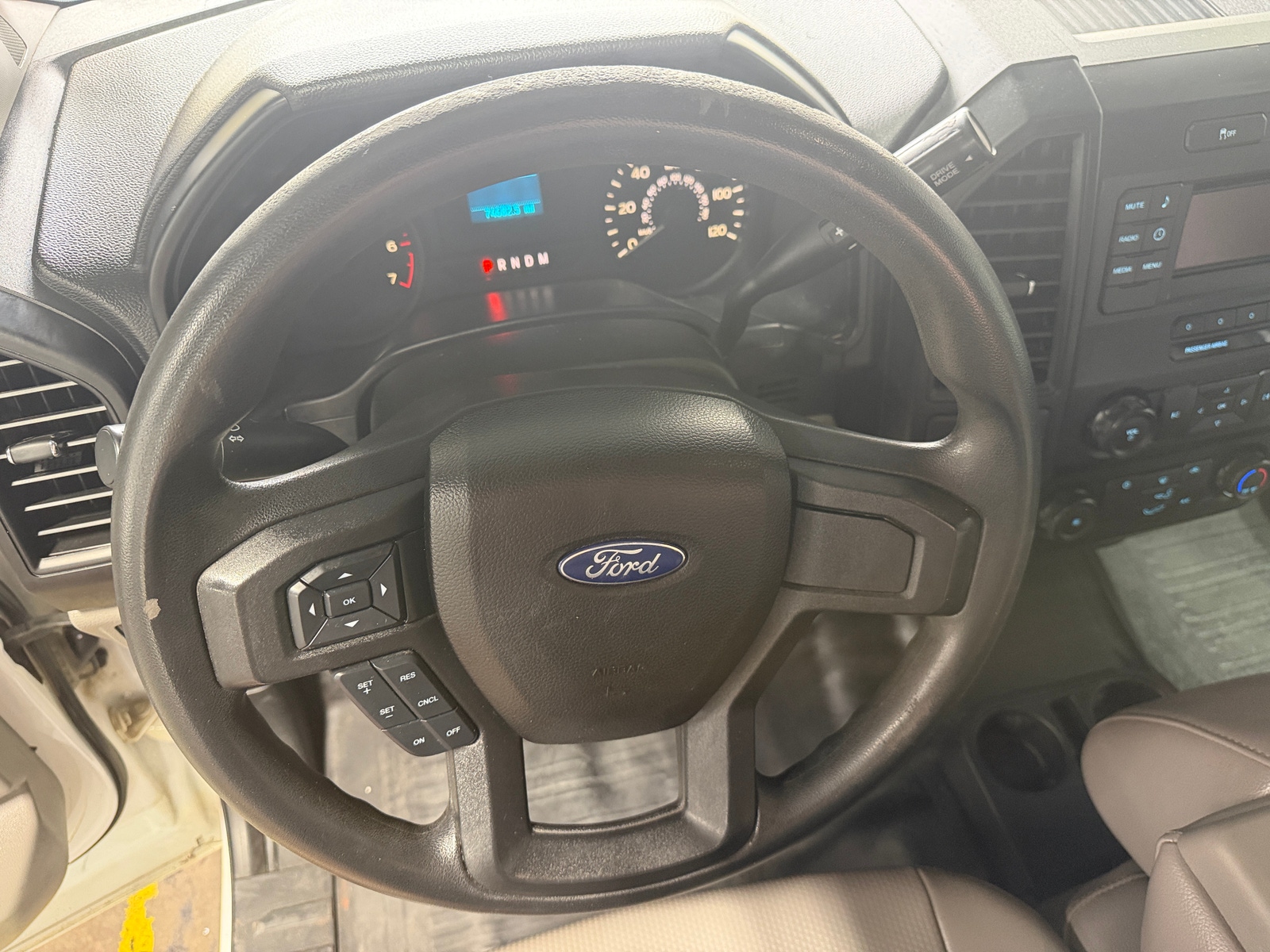 Thumbnail: 2018 Ford Econoline - 5