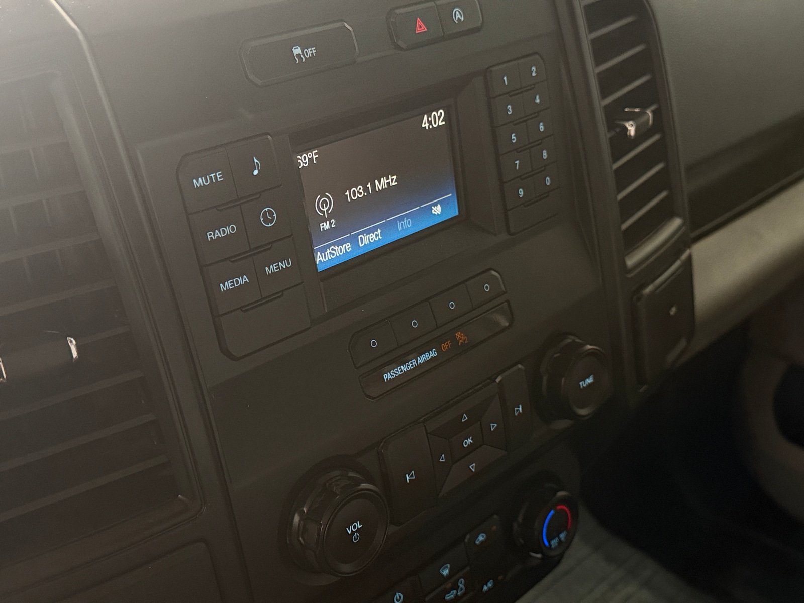 Thumbnail: 2018 Ford Econoline - 4