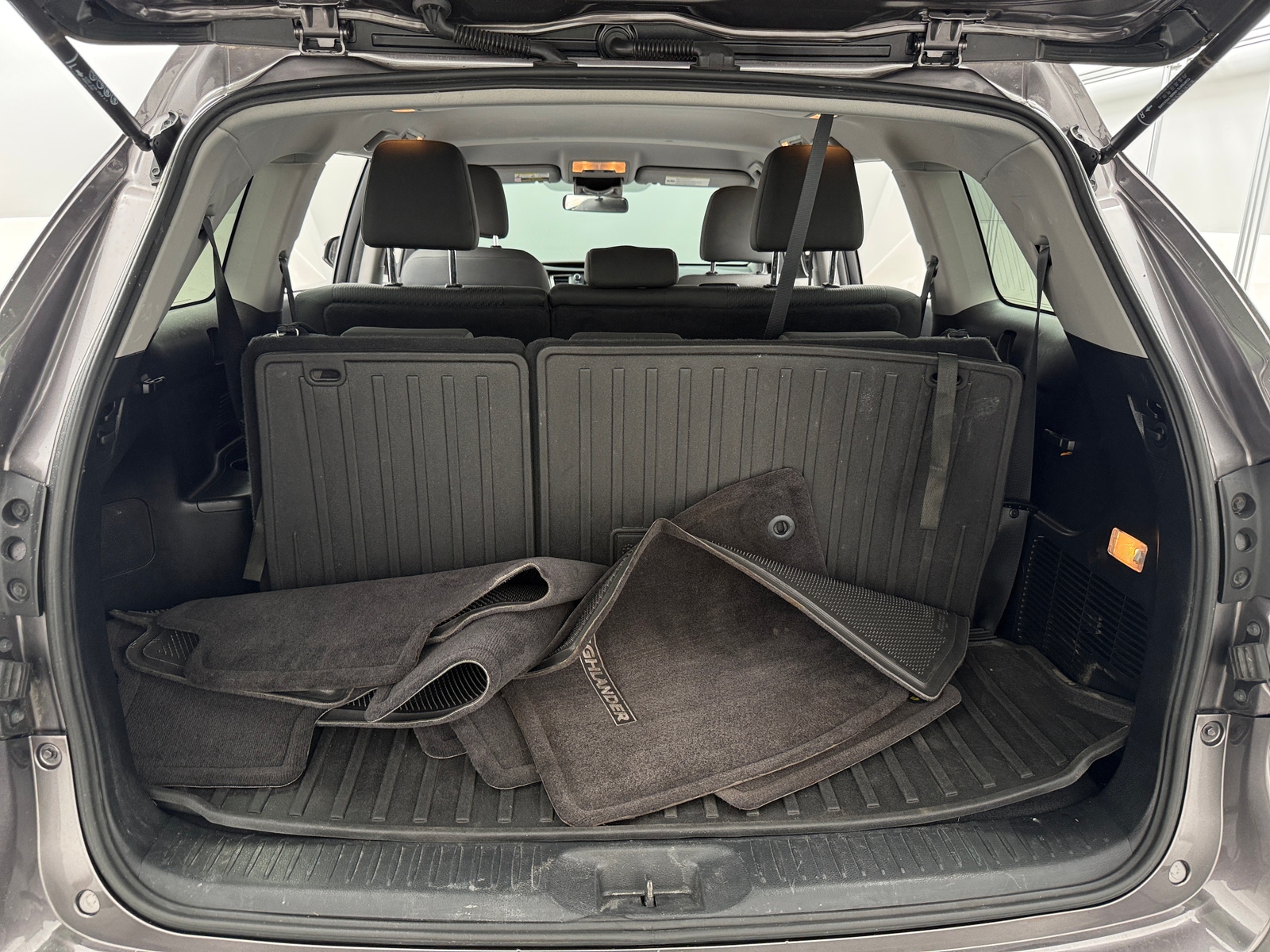 Thumbnail: 2016 Toyota Highlander - 7