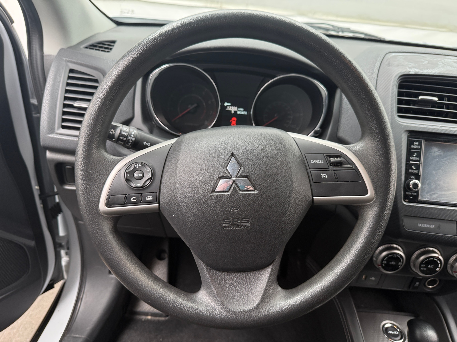 Thumbnail: 2023 Mitsubishi Outlander Sport - 5