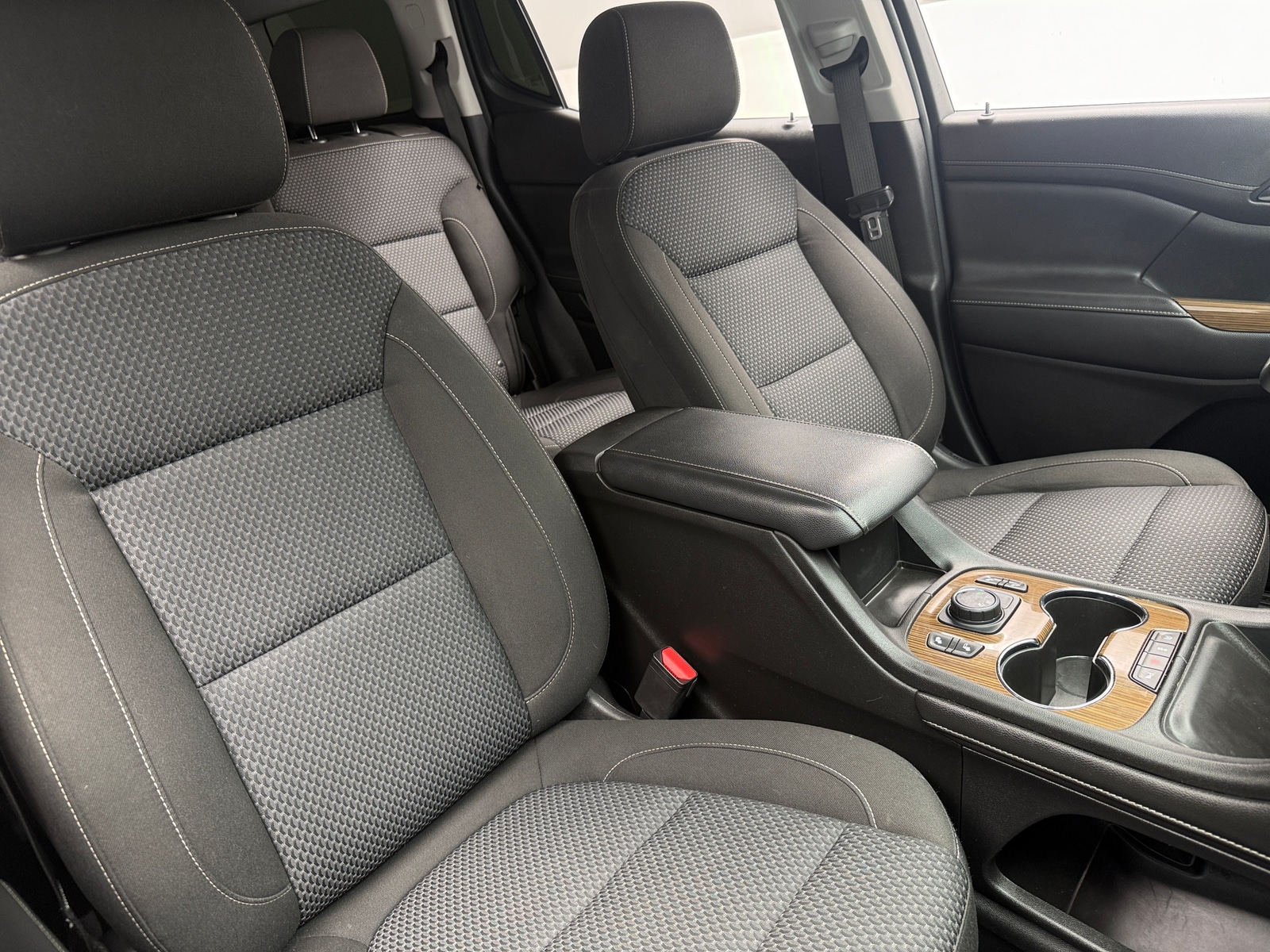 Thumbnail: 2021 GMC Acadia - 2