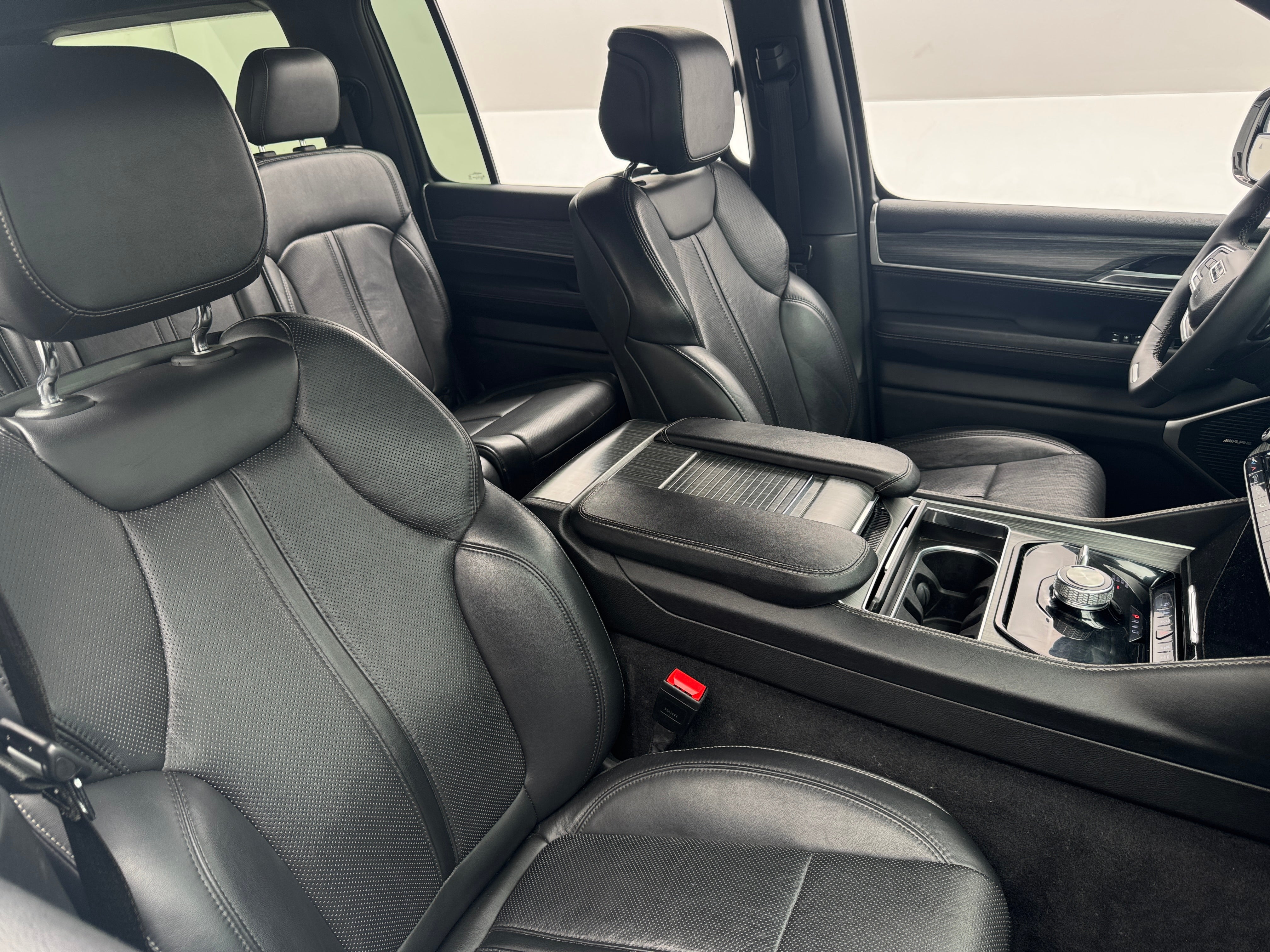2024 Jeep Wagoneer