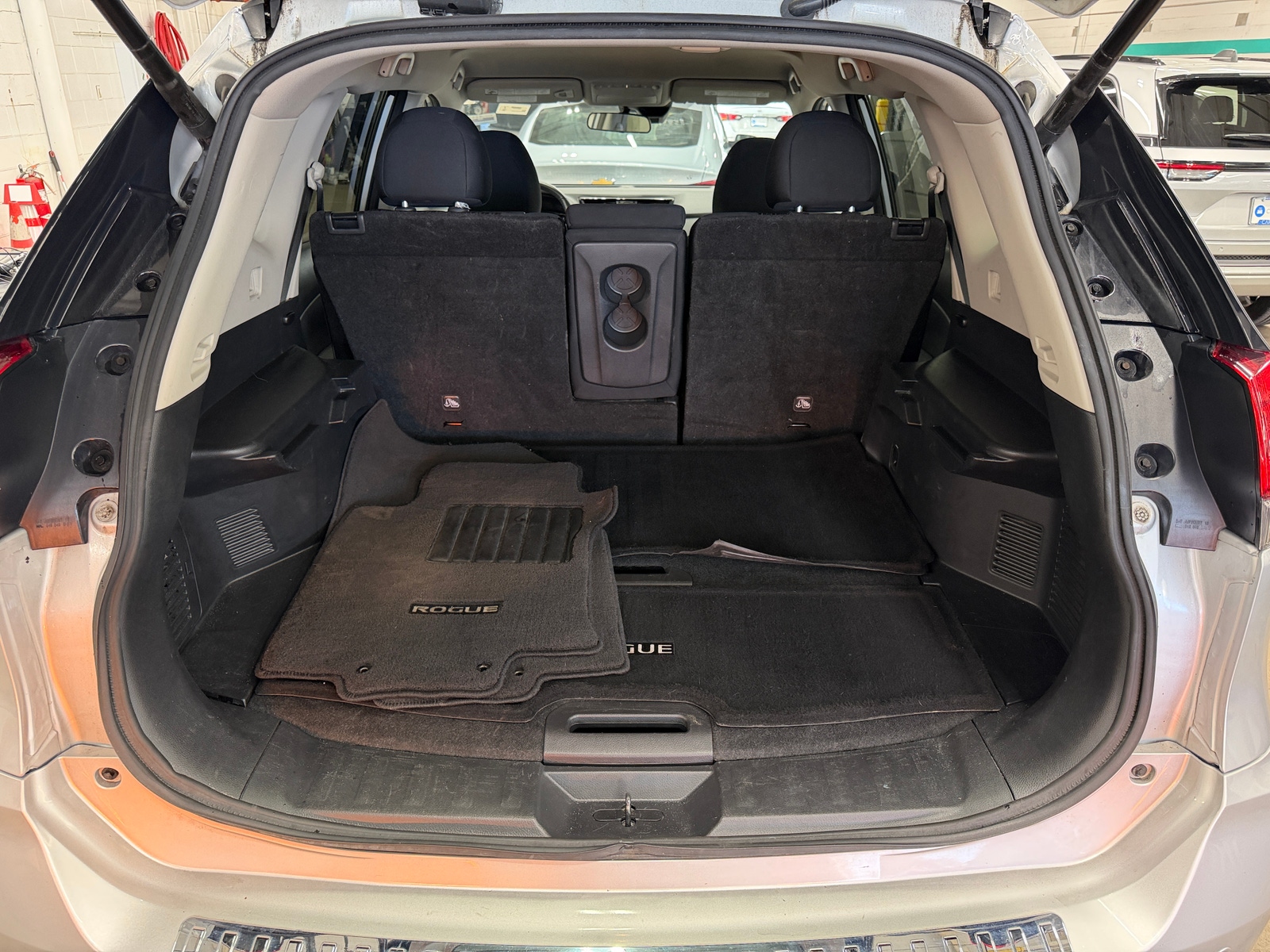 Thumbnail: 2019 Nissan Rogue - 7