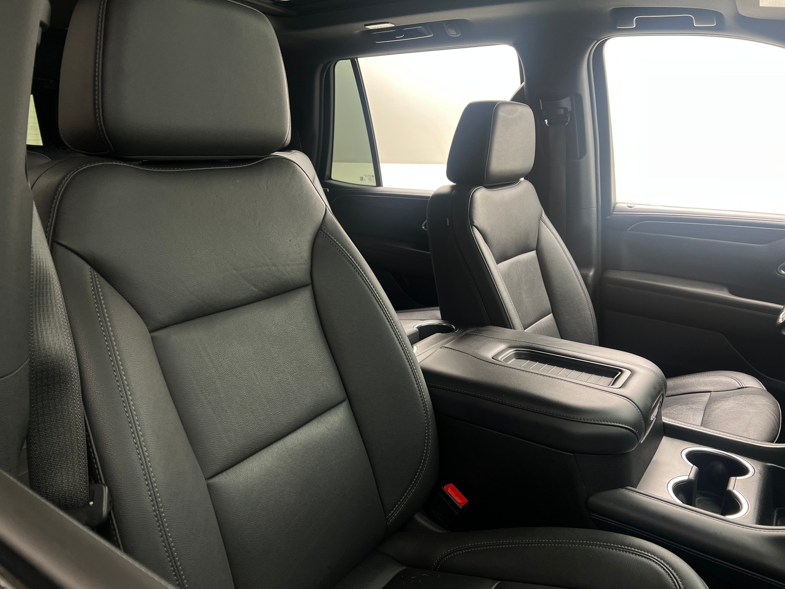 Thumbnail: 2022 Chevrolet Tahoe - 5