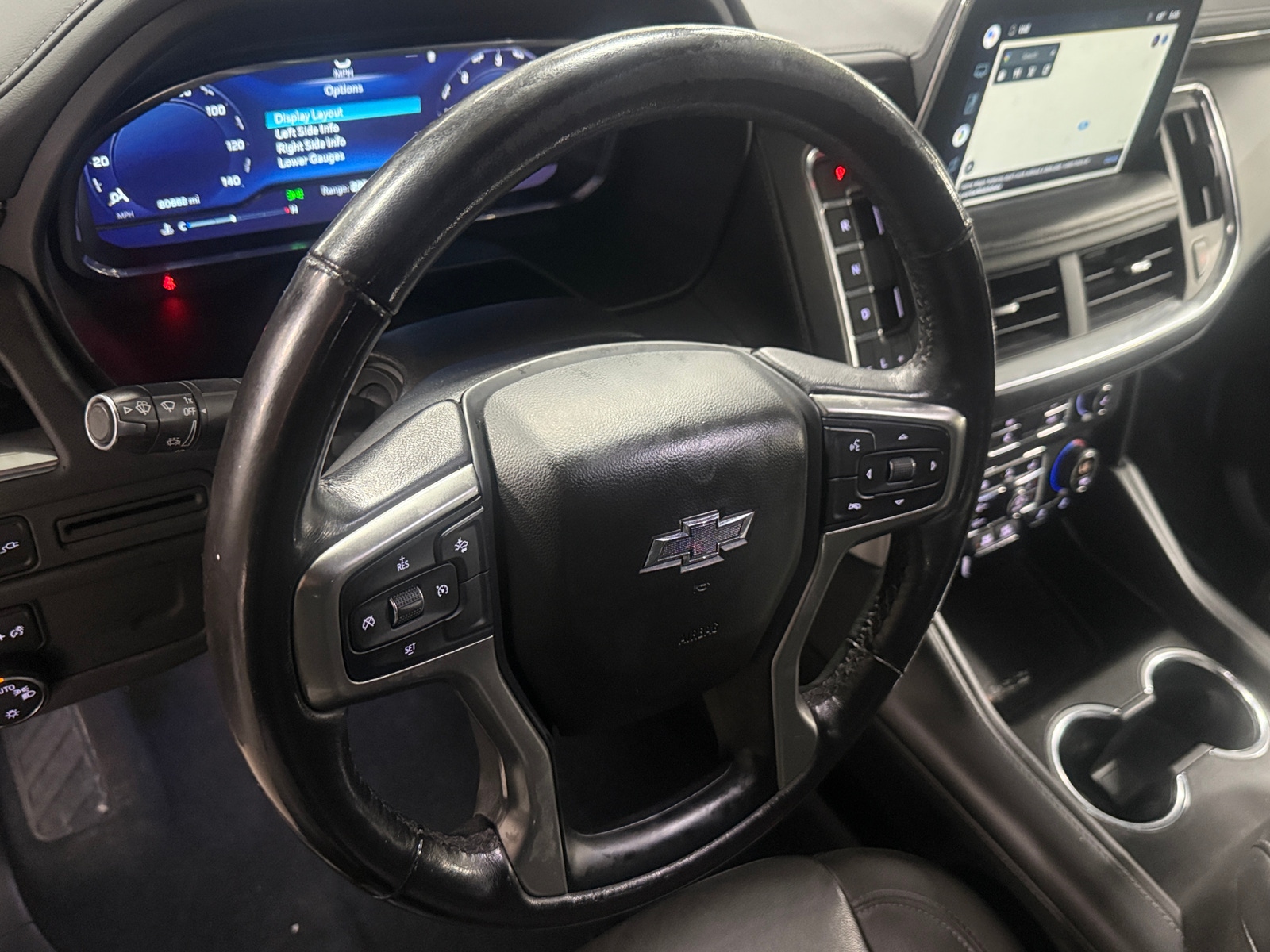 Thumbnail: 2022 Chevrolet Tahoe - 4