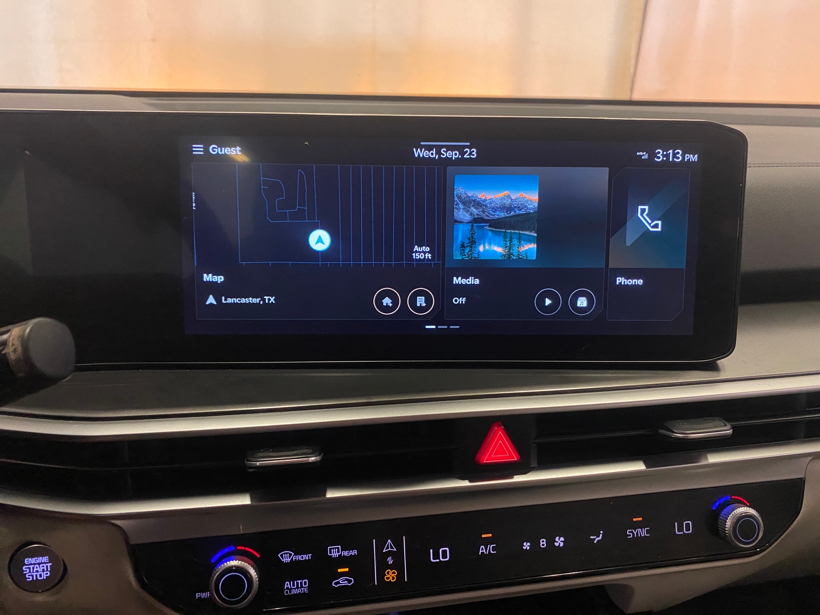 Thumbnail: 2024 Kia Sorento - 3