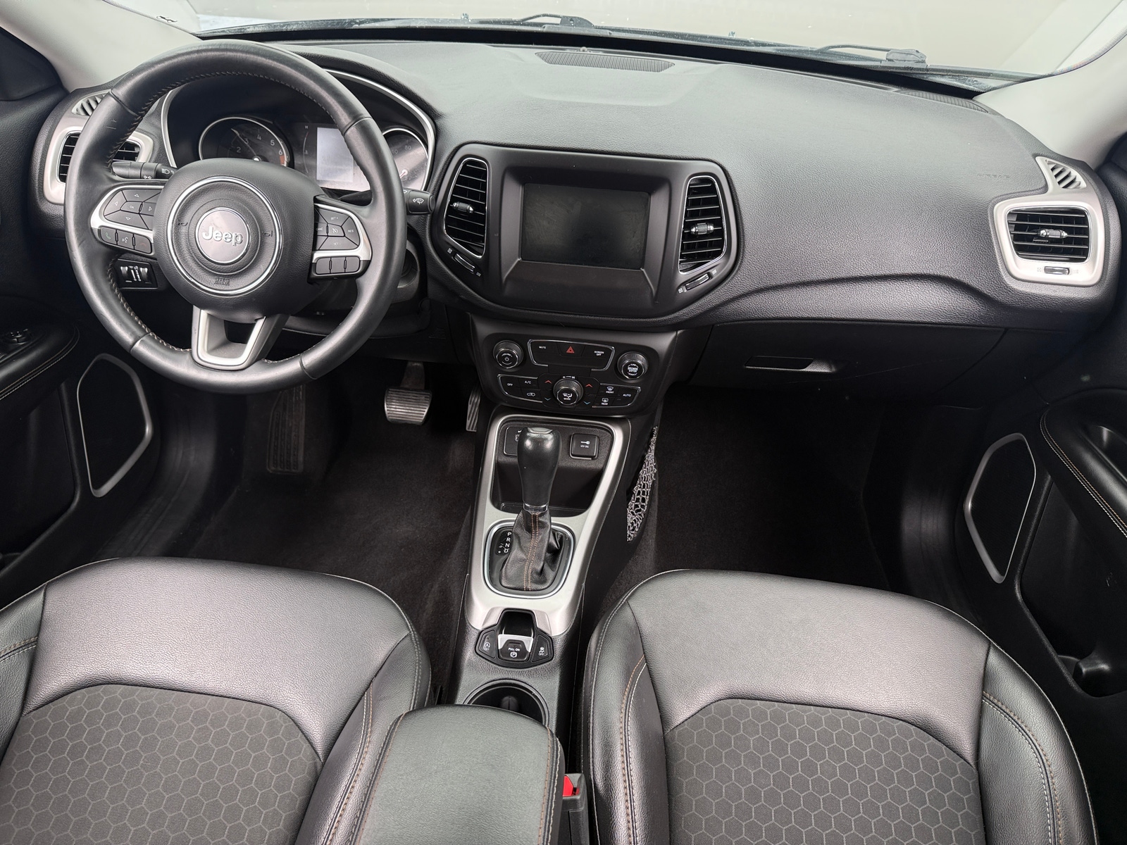 Thumbnail: 2019 Jeep Compass - 3