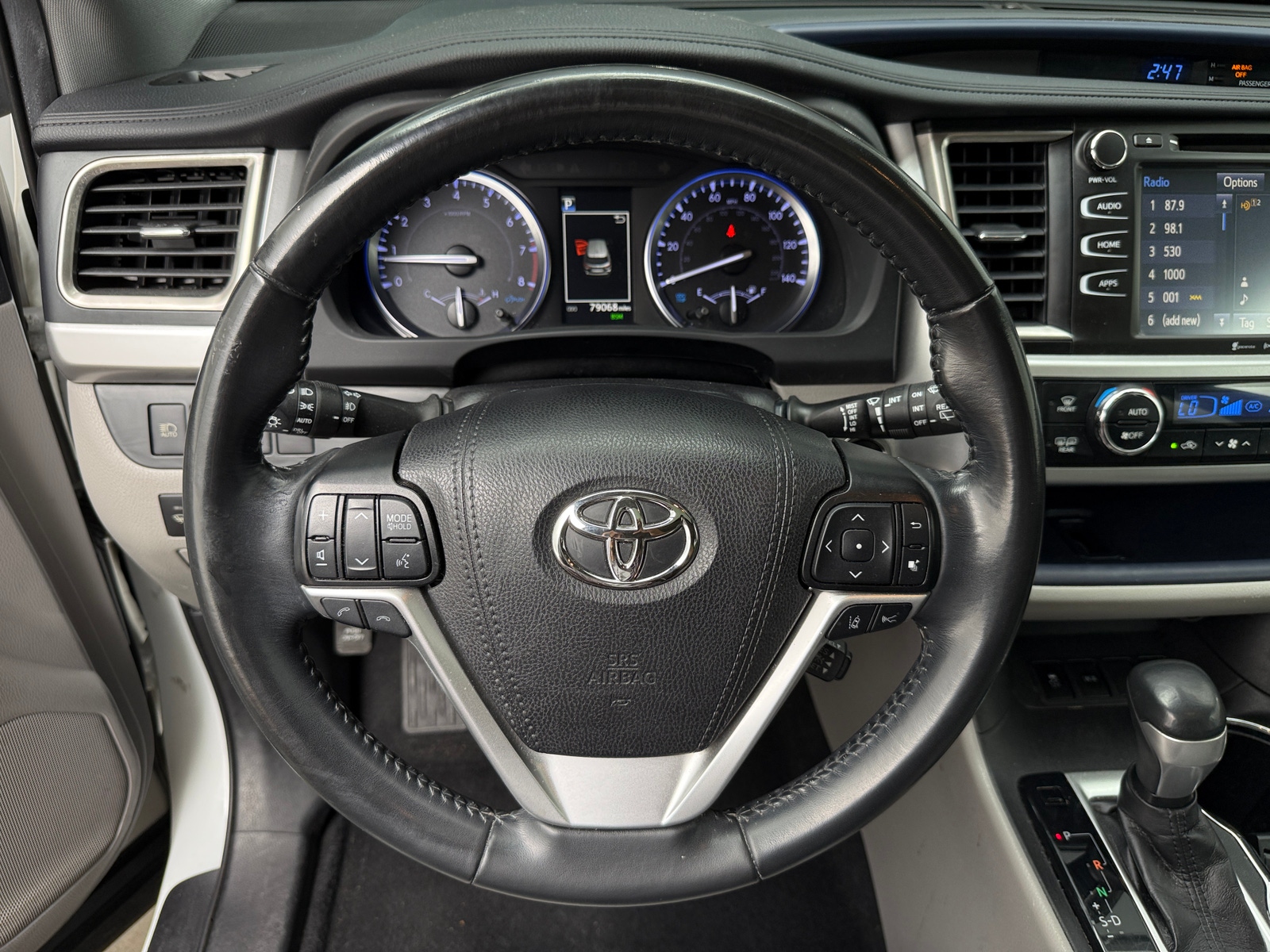 Thumbnail: 2019 Toyota Highlander - 5