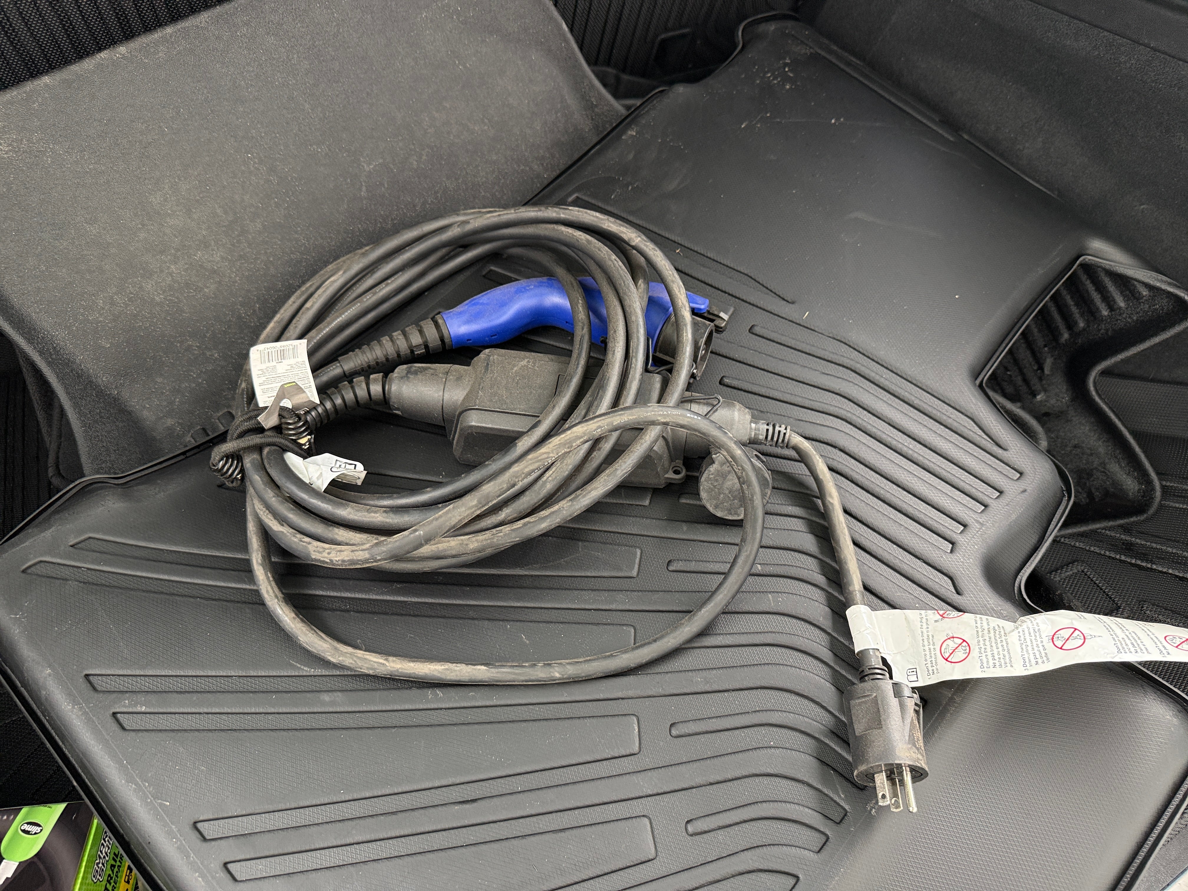 Used 2024 Cadillac LYRIQ Luxury 1 with VIN 1GYKPPRL2RZ102607 for sale in Auburn, WA
