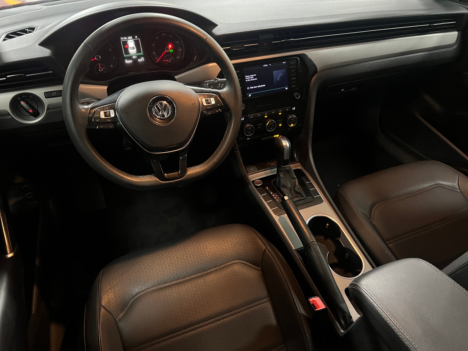 Thumbnail: 2022 Volkswagen Passat - 3