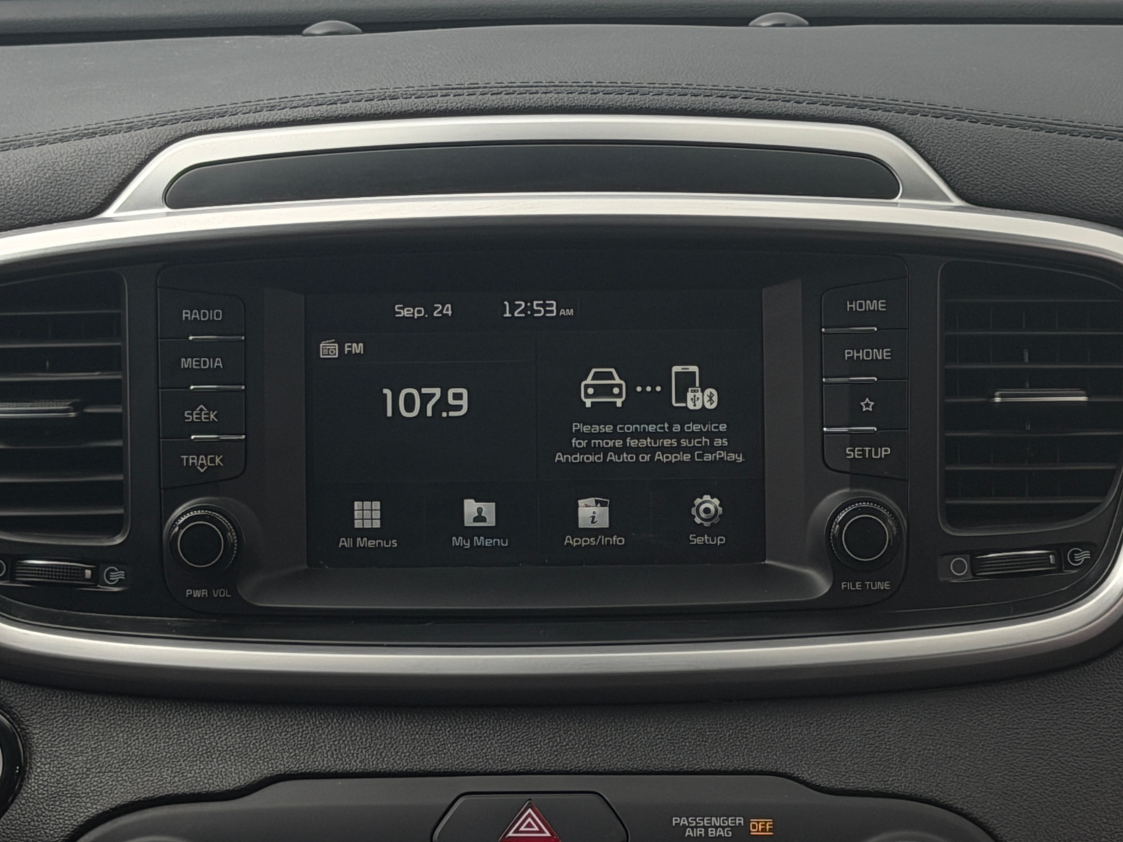 Thumbnail: 2020 Kia Sorento - 3