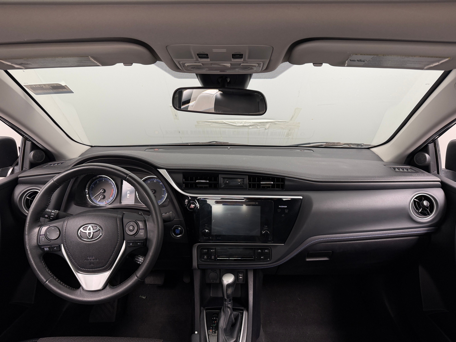 Thumbnail: 2017 Toyota Corolla - 3
