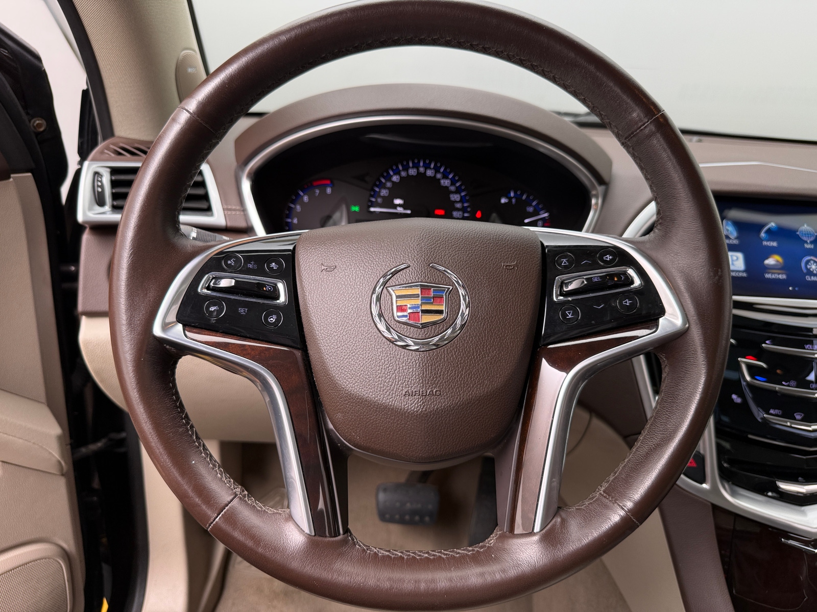 Thumbnail: 2015 Cadillac SRX - 4