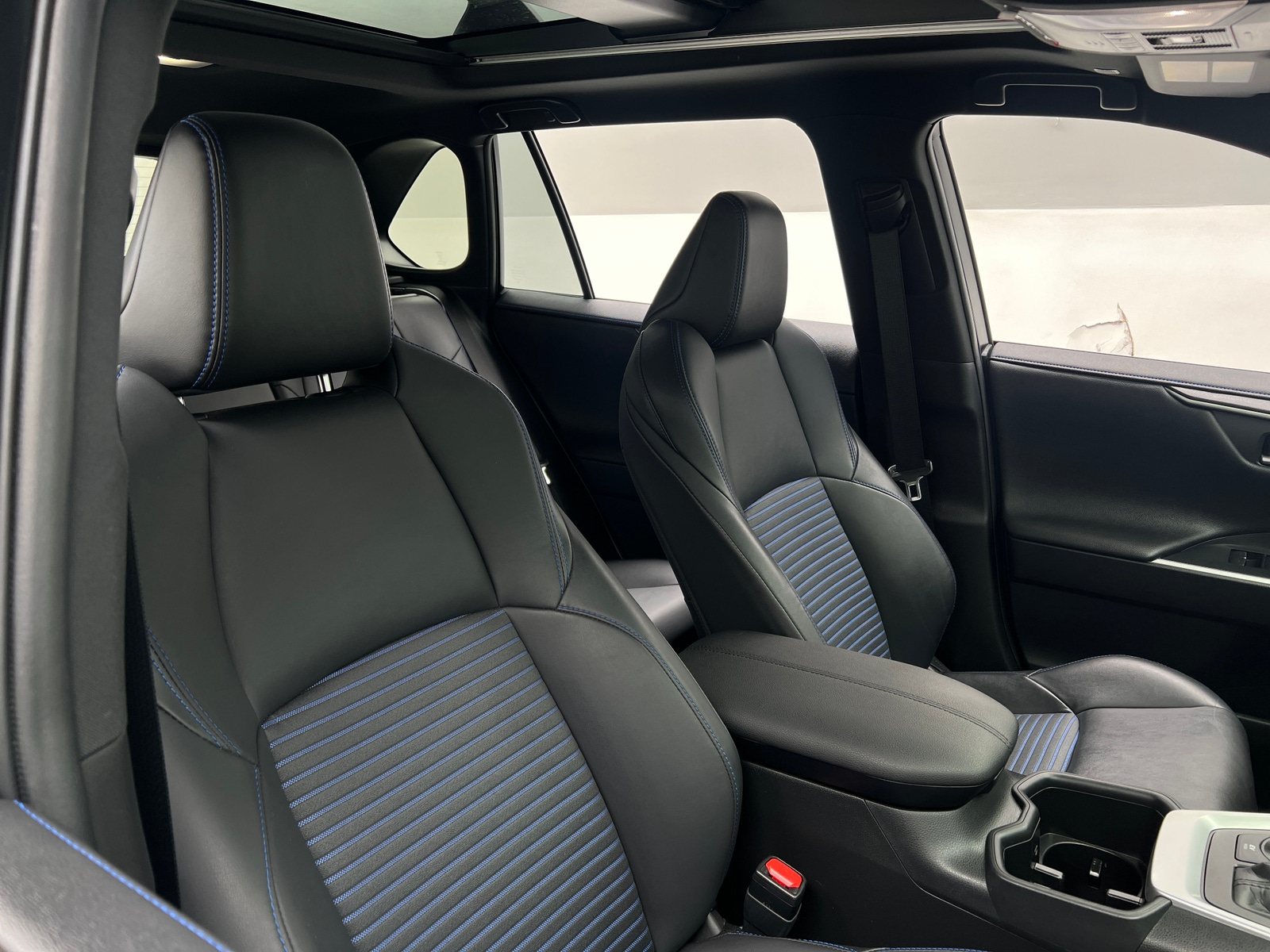 Thumbnail: 2023 Toyota RAV4 - 2