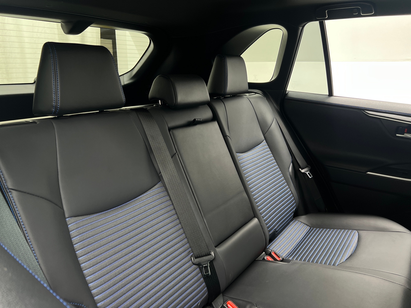 Thumbnail: 2023 Toyota RAV4 - 6