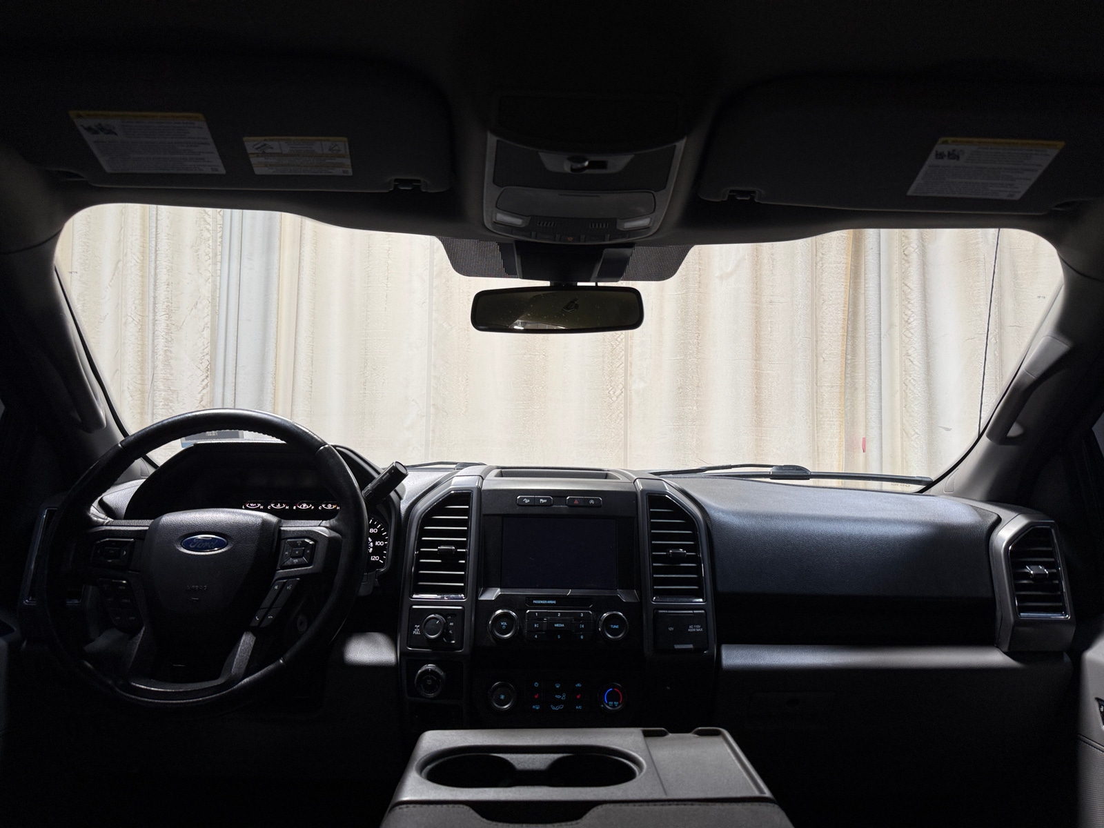 Thumbnail: 2019 Ford Econoline - 3